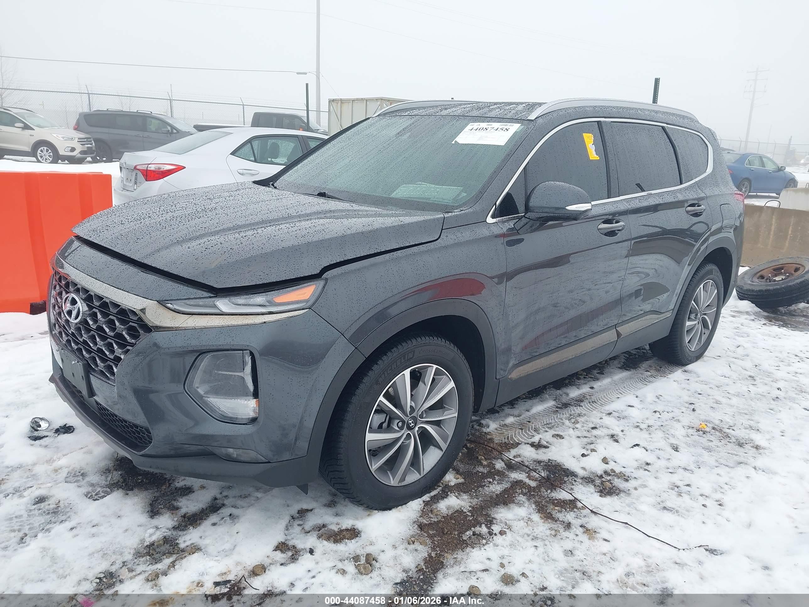 HYUNDAI SANTA image 2