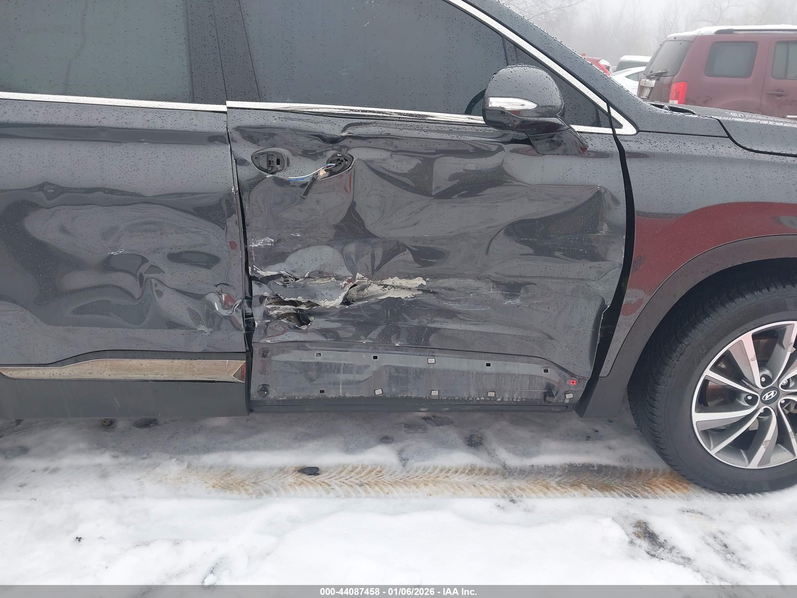 HYUNDAI SANTA image 6