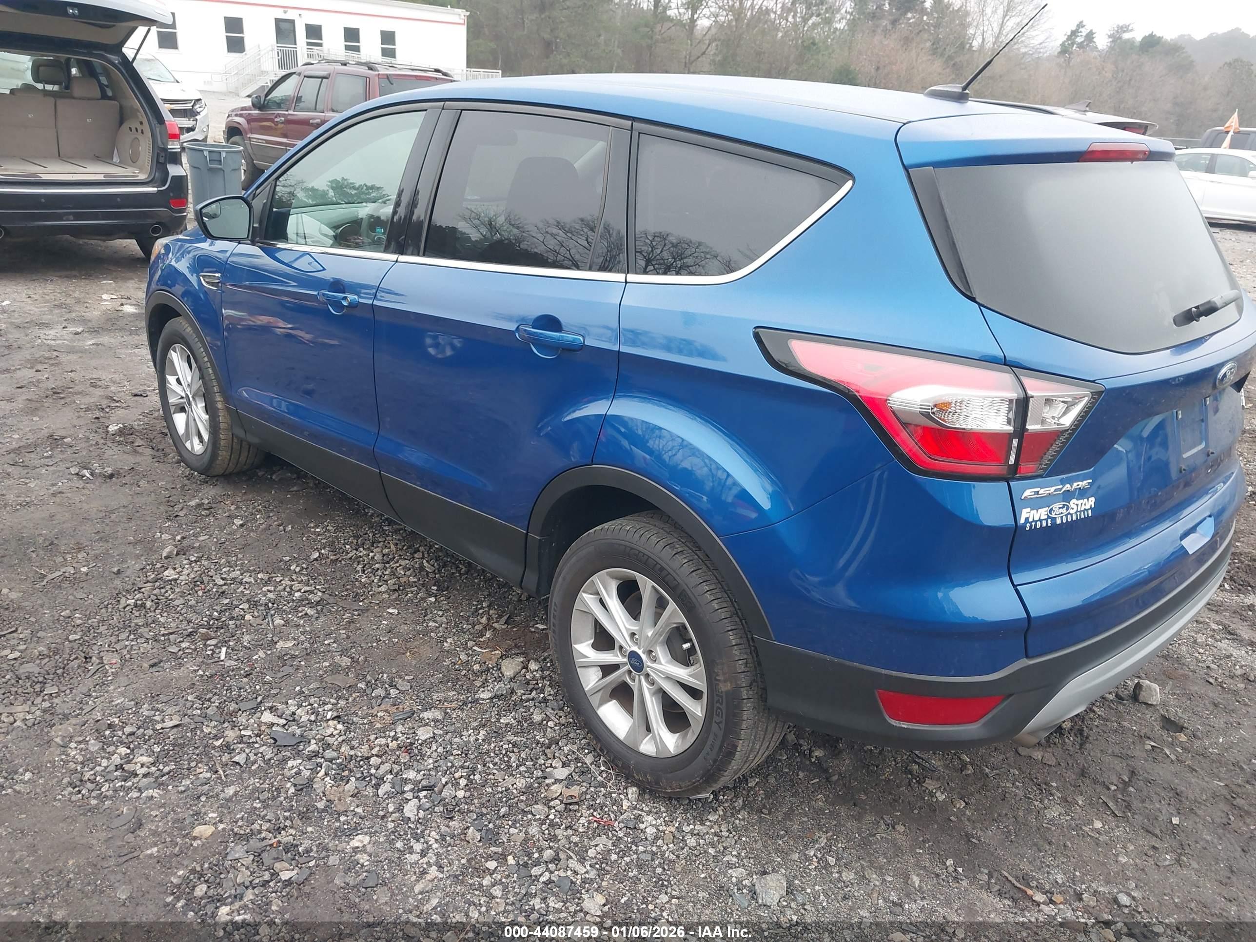 FORD ESCAPE image 3