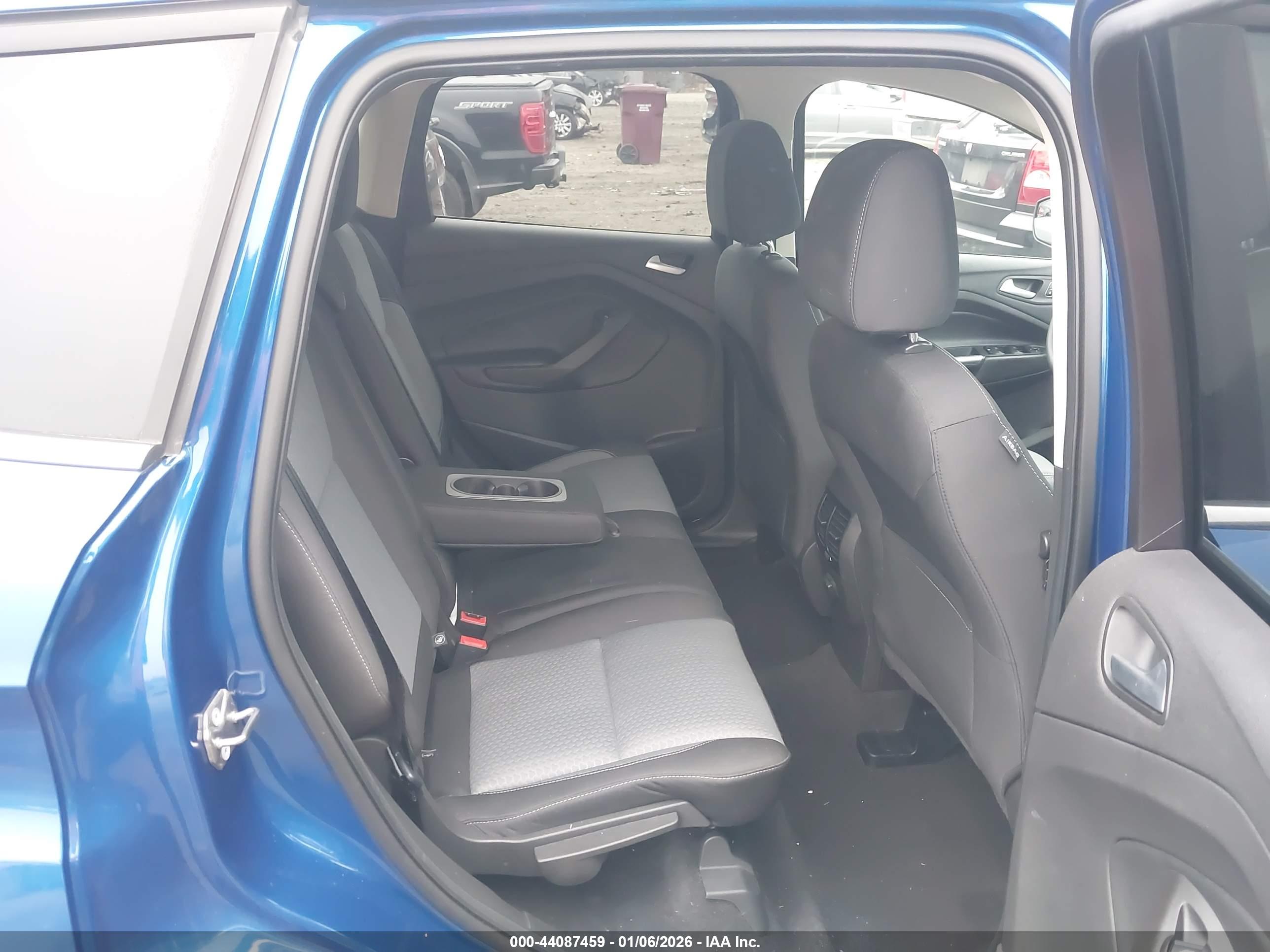 FORD ESCAPE image 8