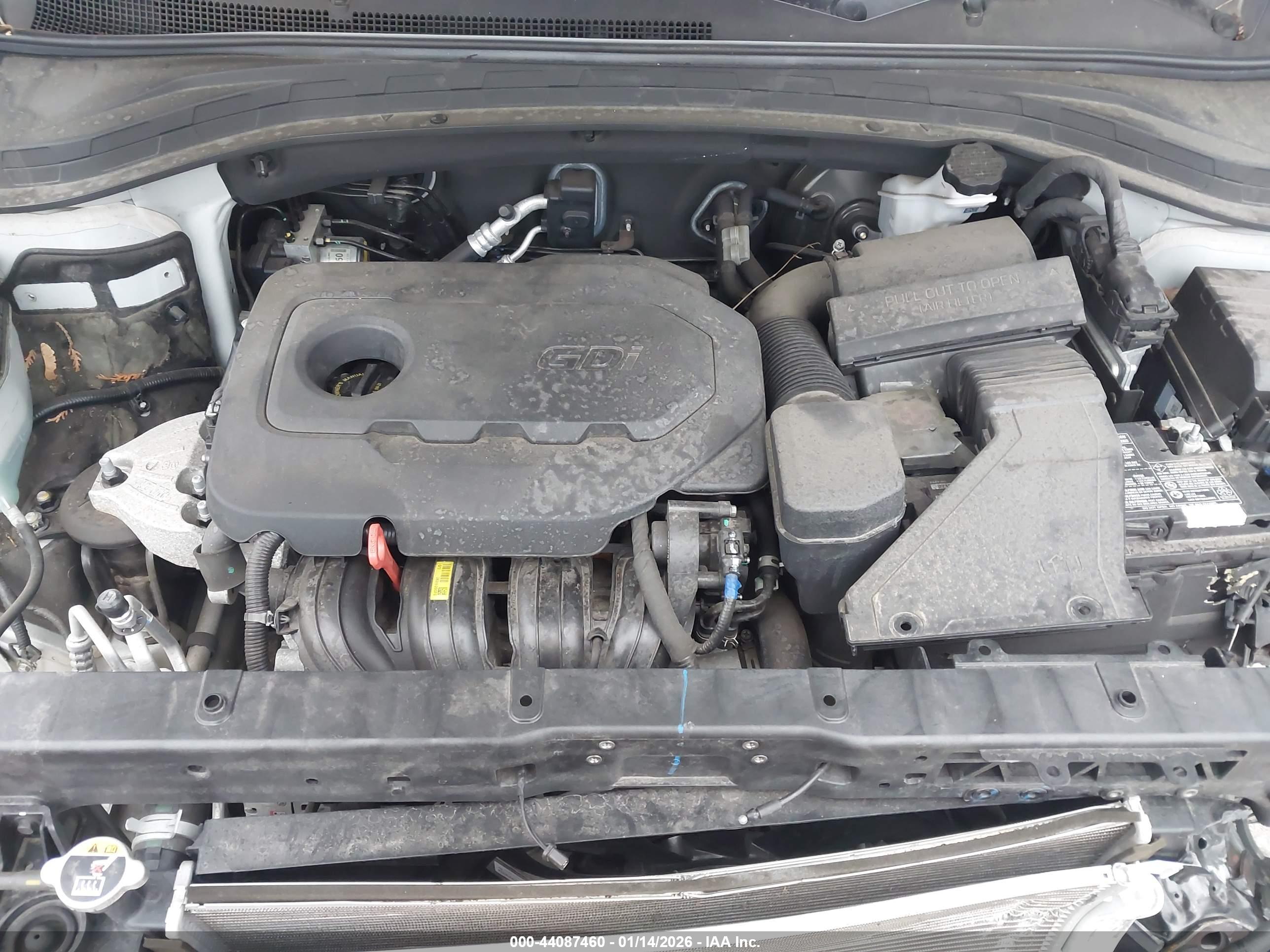 HYUNDAI SANTA image 10
