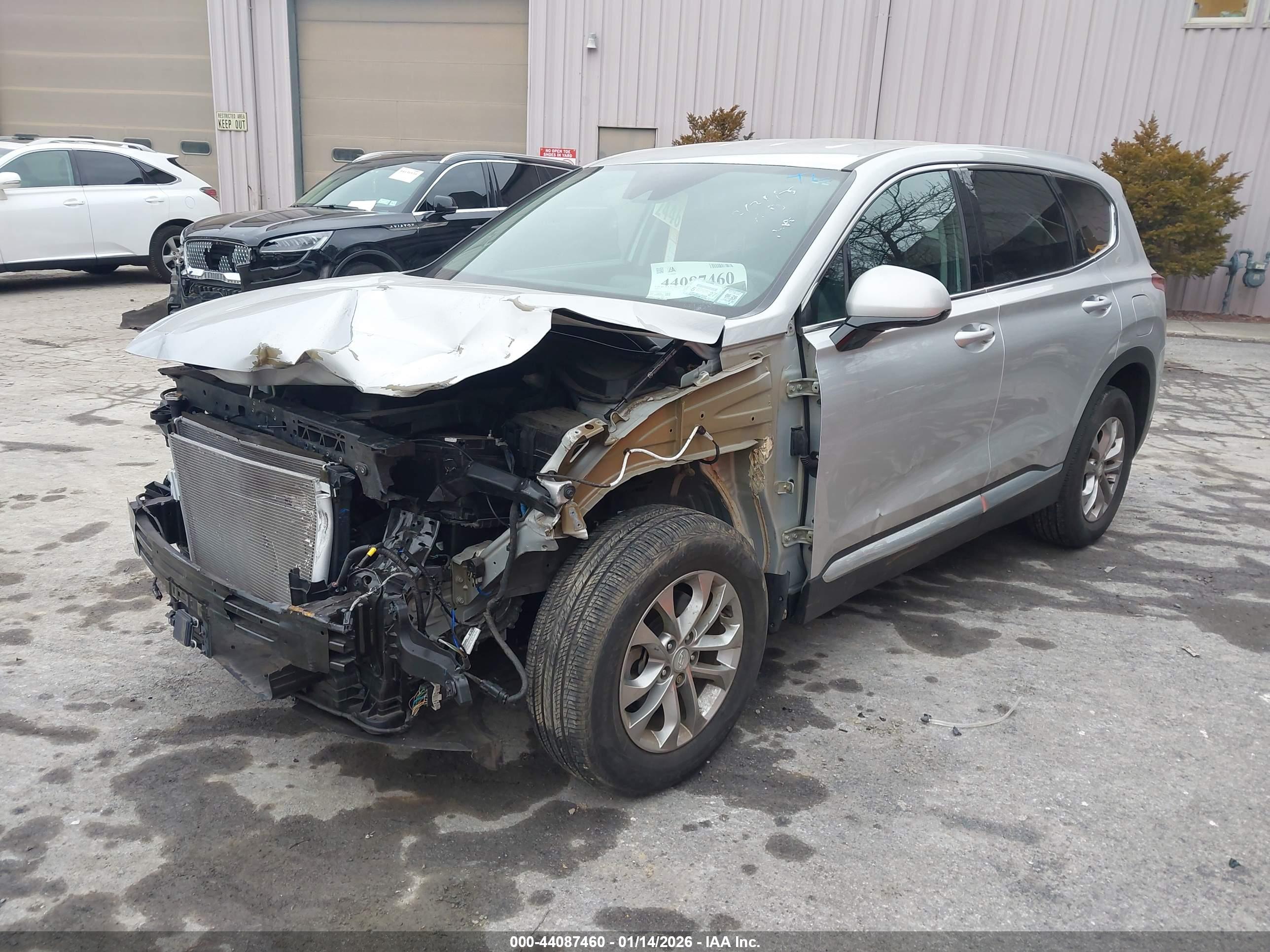 HYUNDAI SANTA image 2