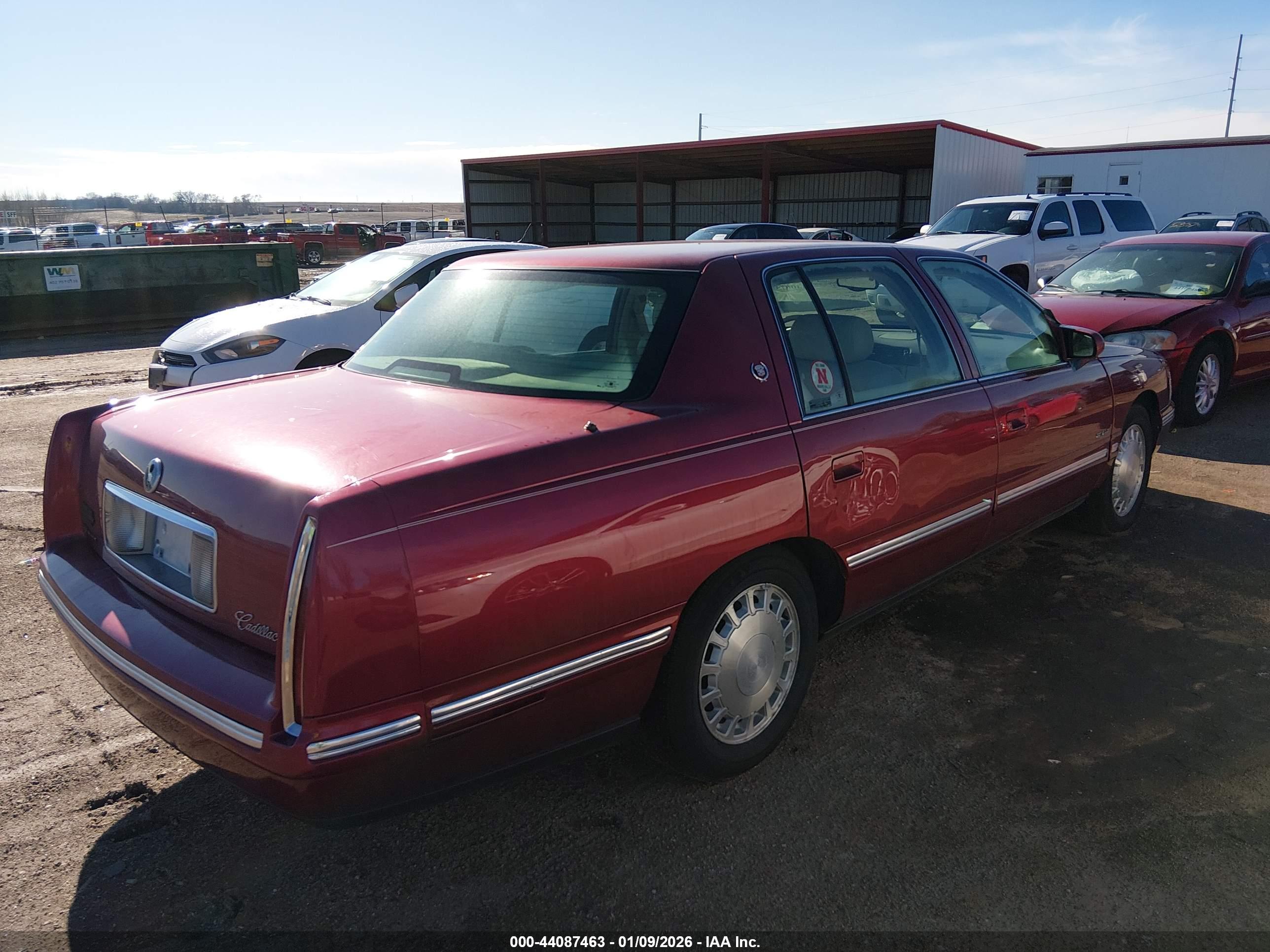 CADILLAC DEVILLE image 4
