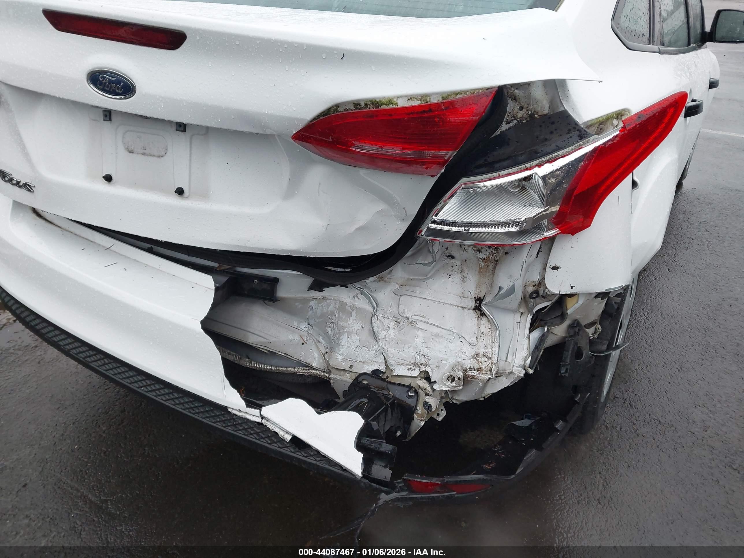 FORD FOCUS image 6