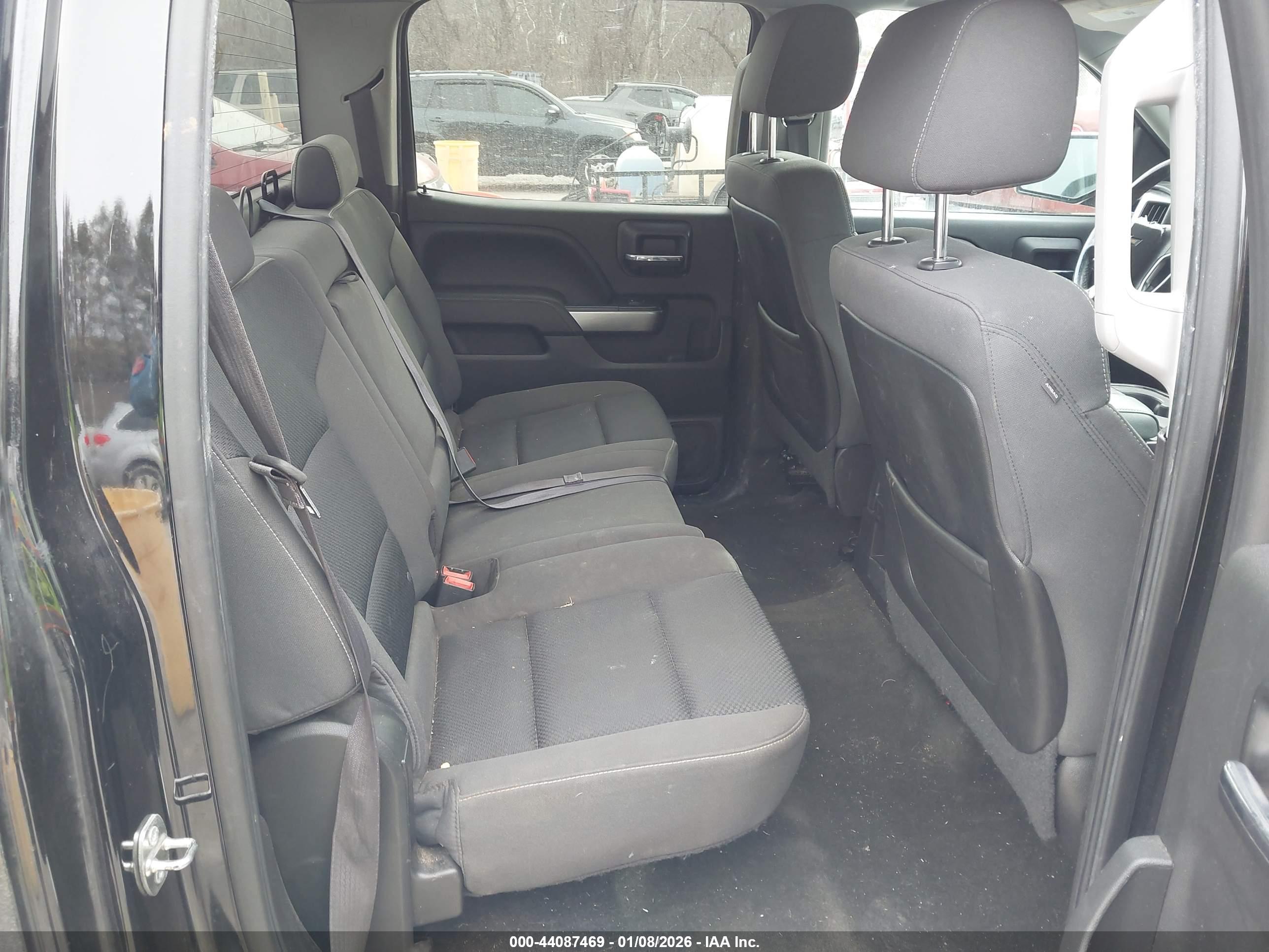 CHEVROLET SILVERADO image 8