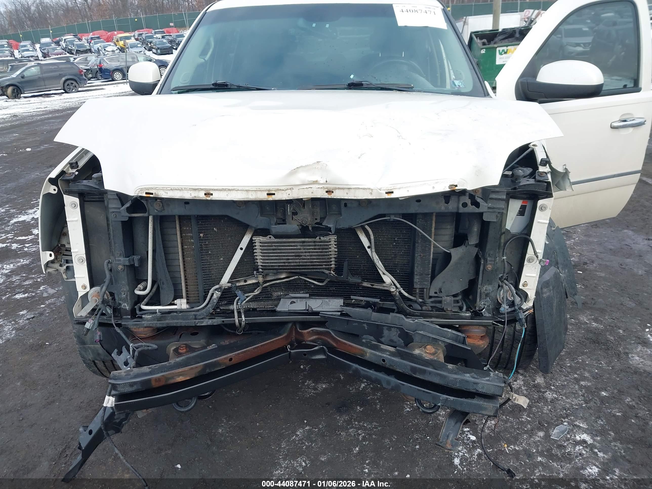 GMC YUKON image 6