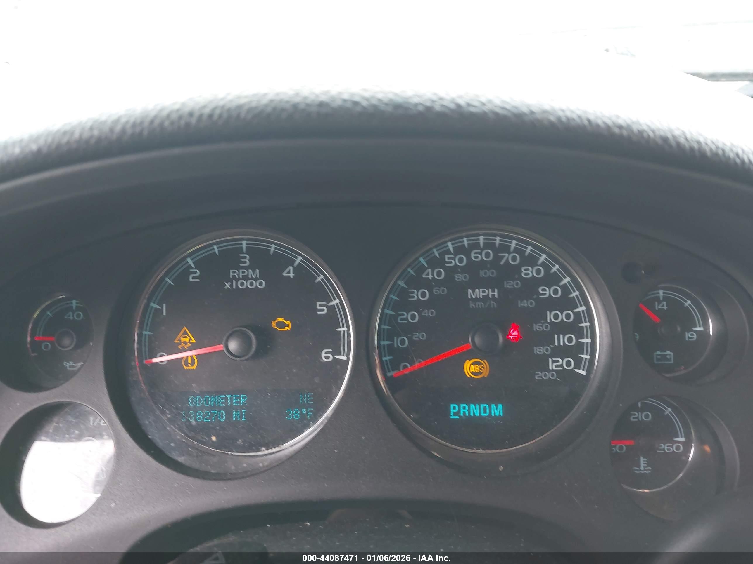GMC YUKON image 7