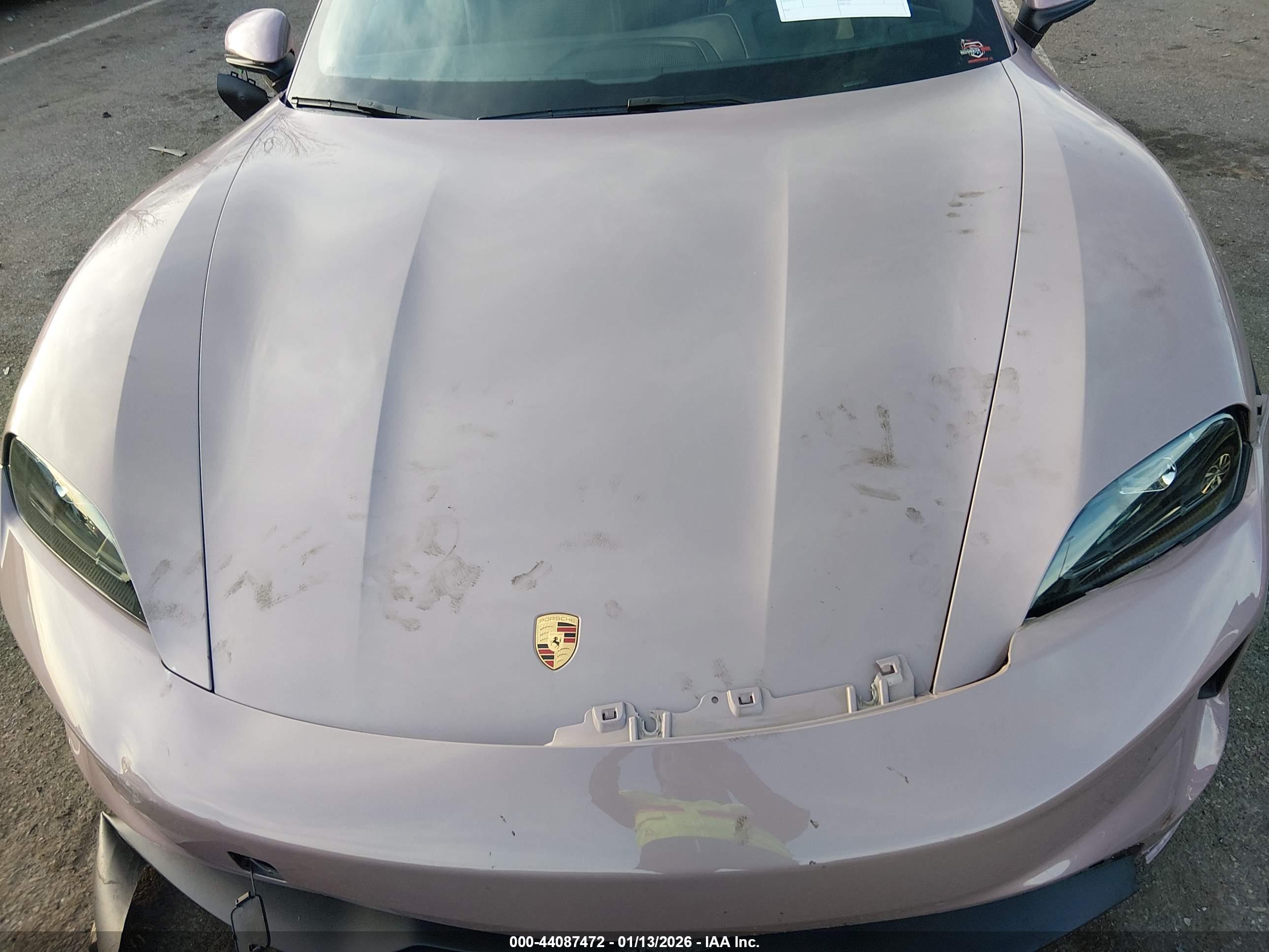 PORSCHE TAYCAN image 10