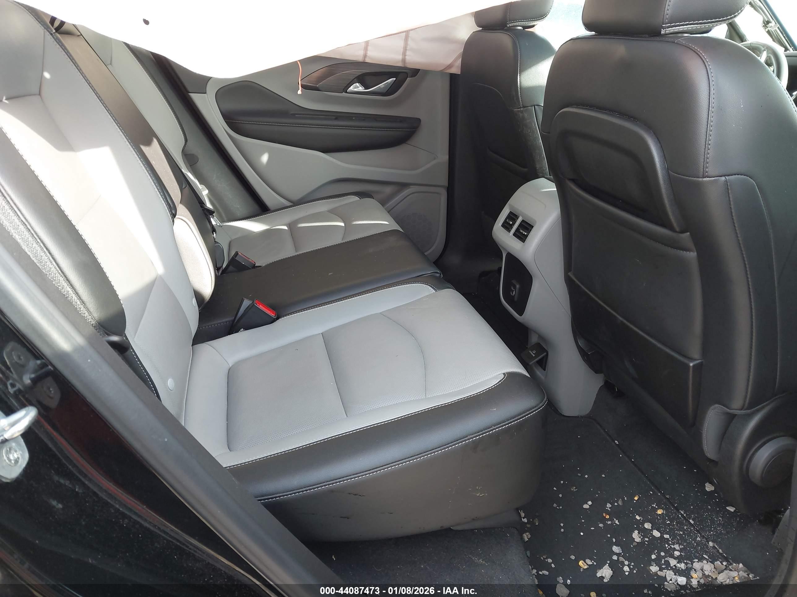 GMC TERRAIN image 8