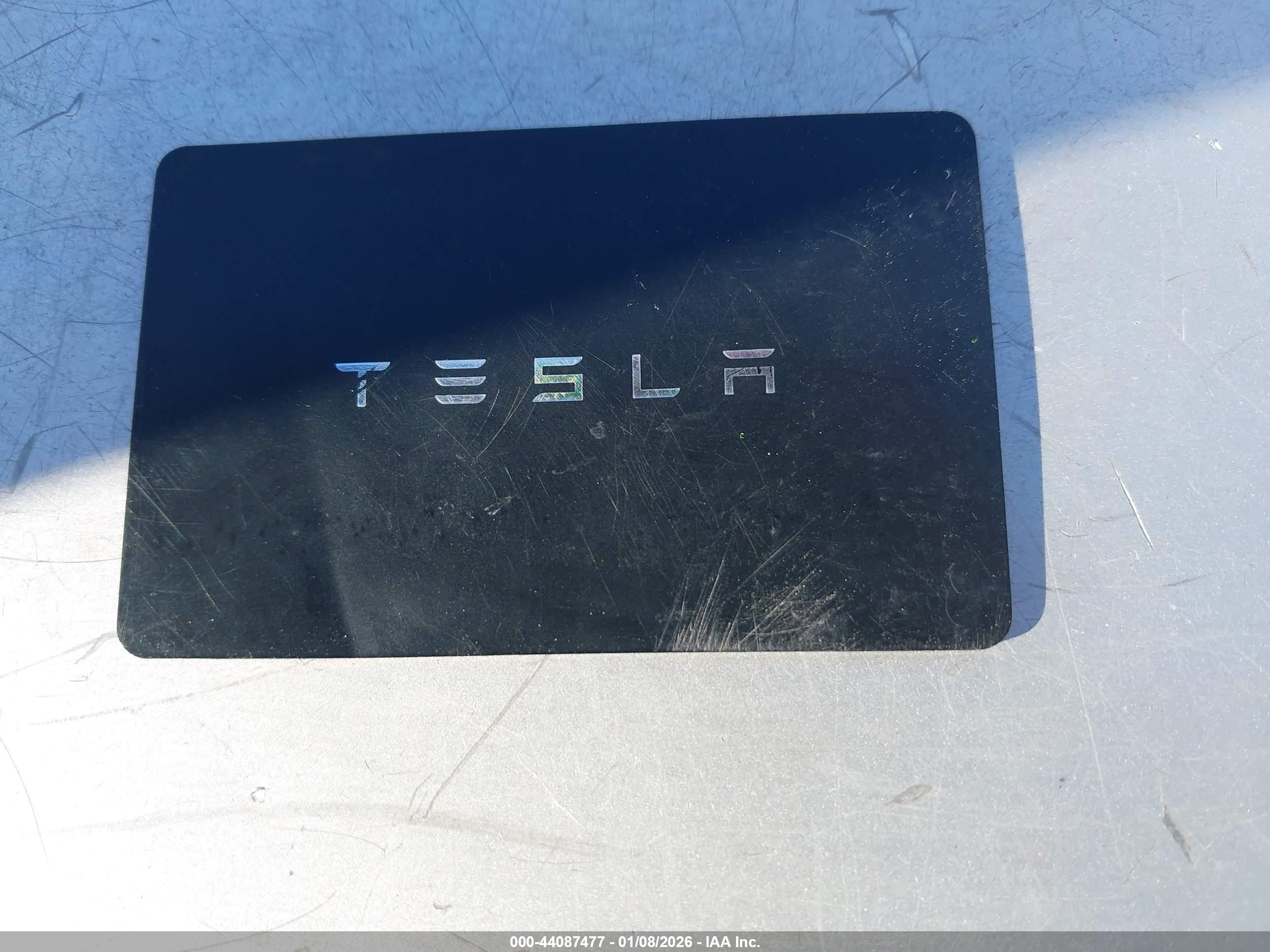 TESLA MODEL image 11