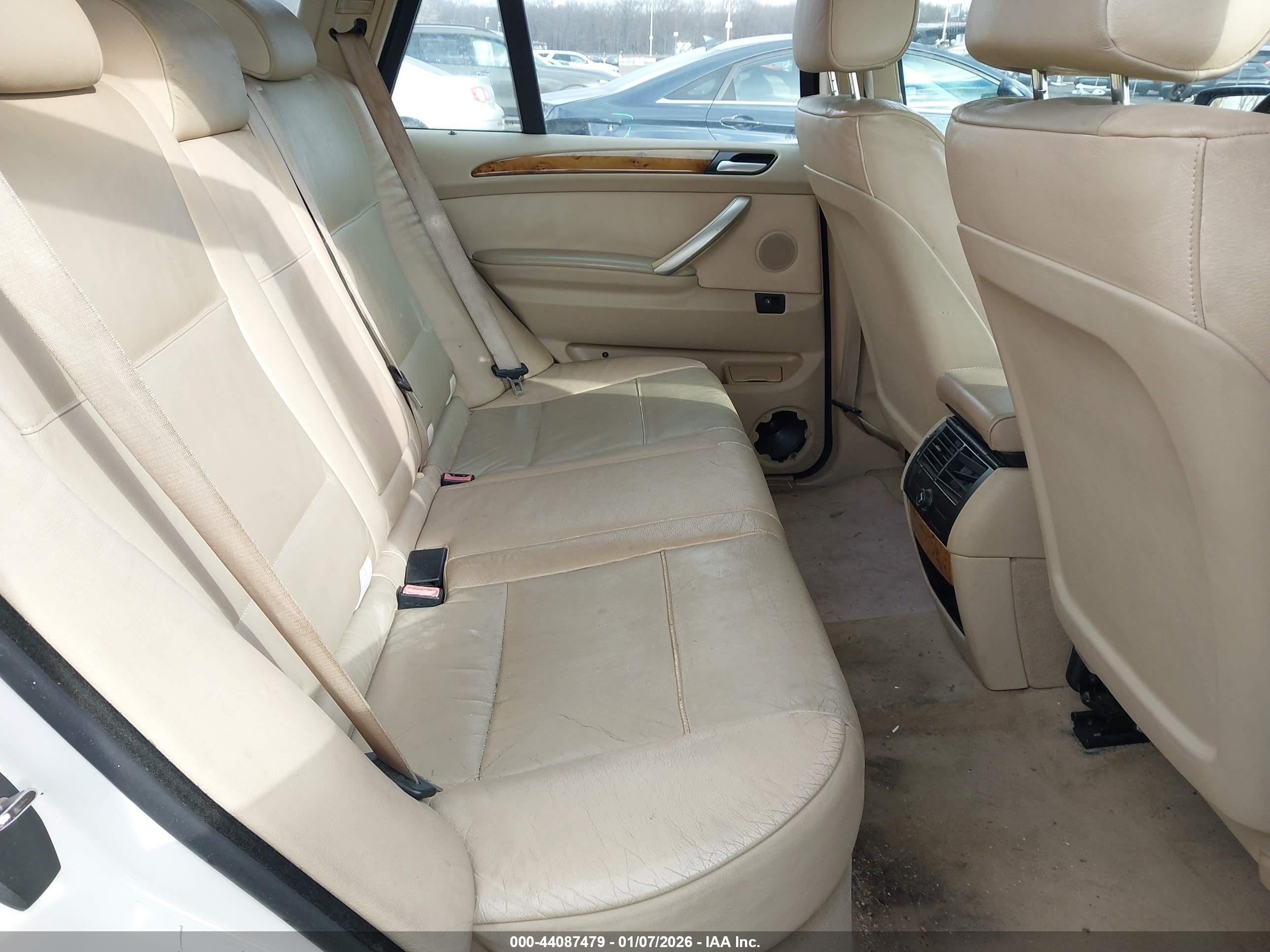 BMW X5 image 8
