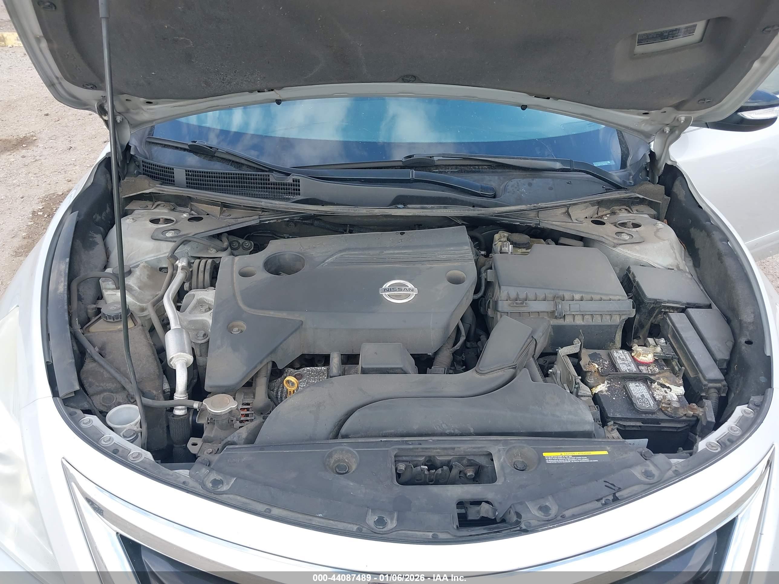 NISSAN ALTIMA image 10