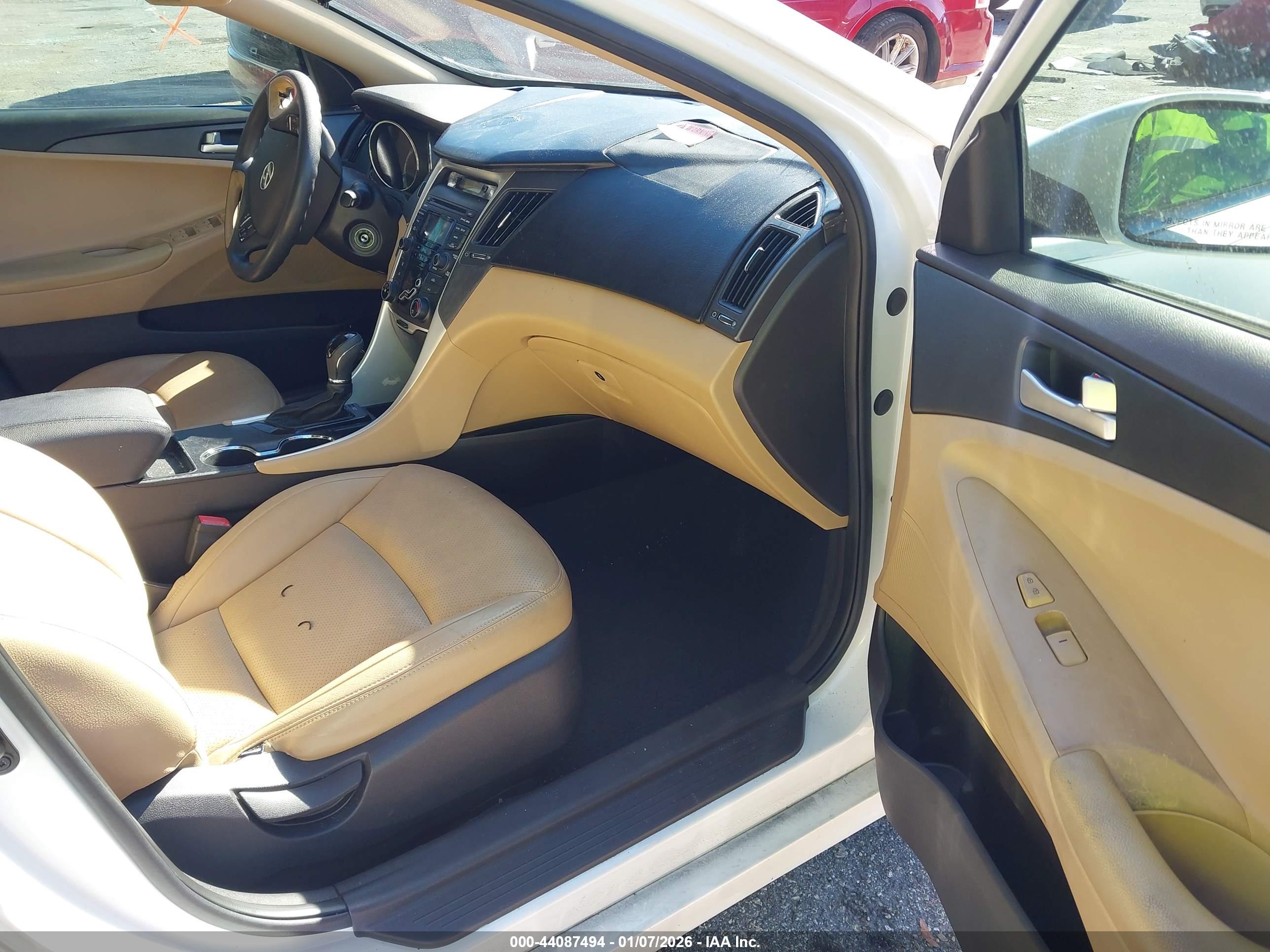 HYUNDAI SONATA image 5