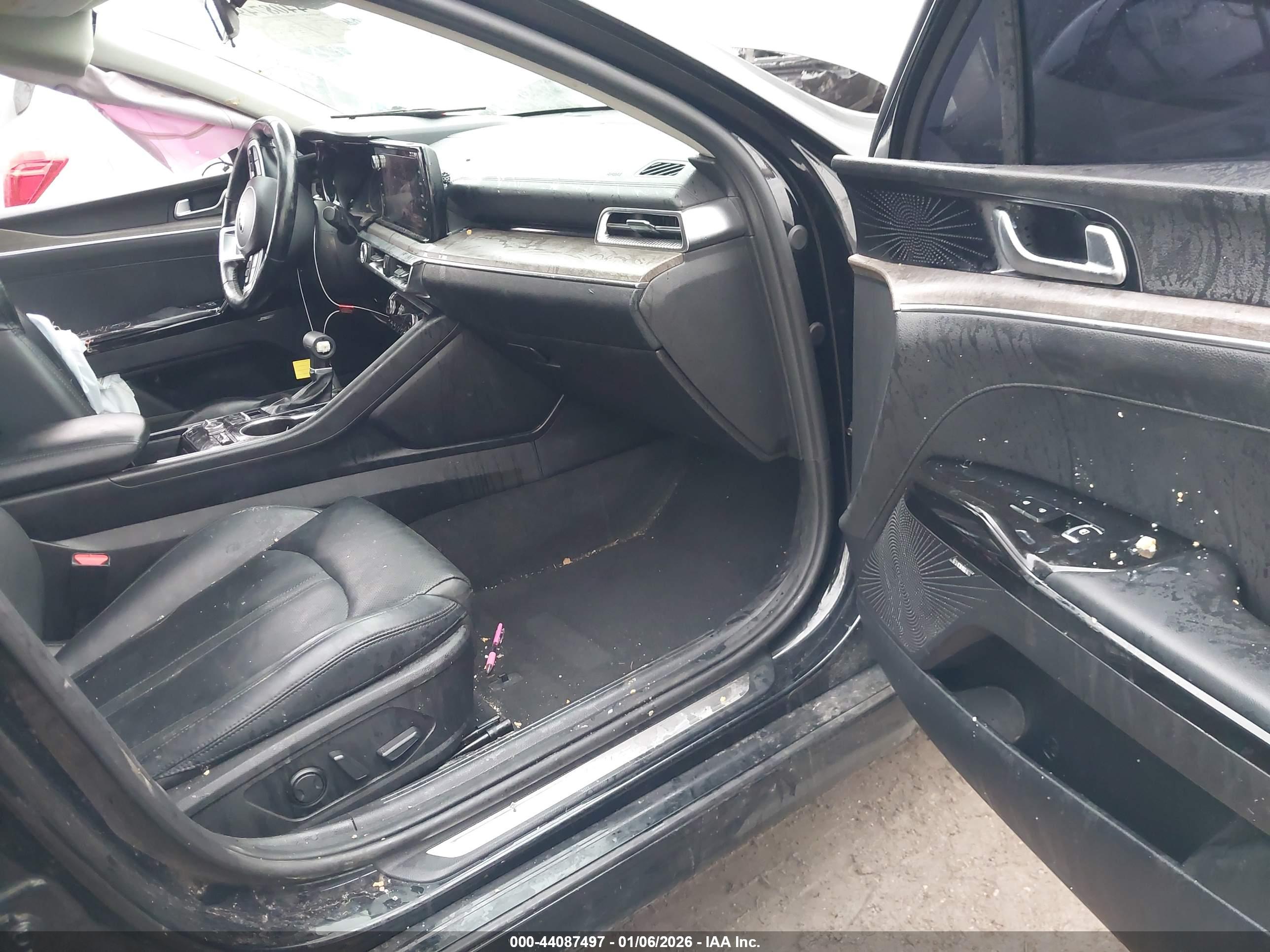 KIA K5 image 5