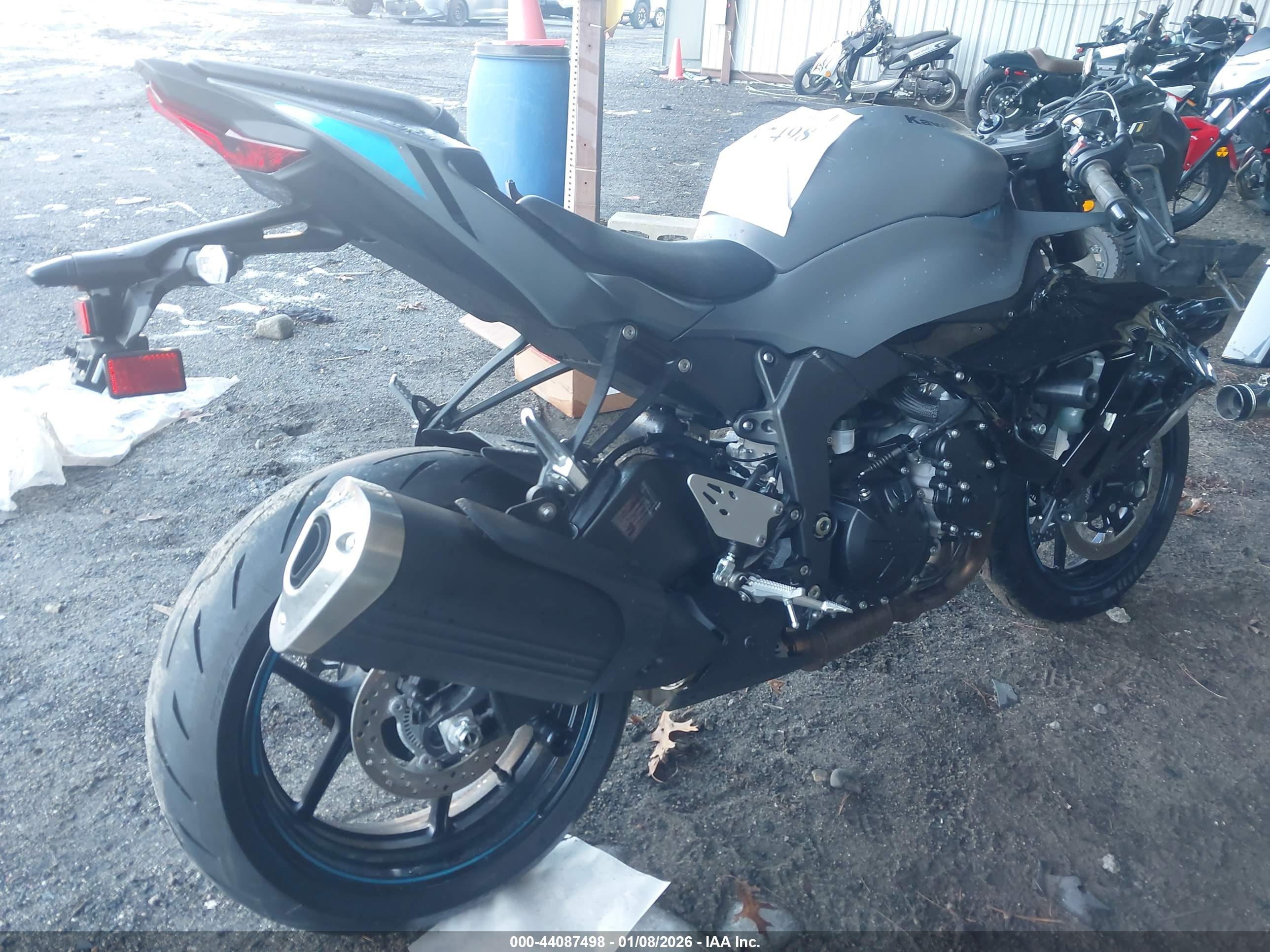 KAWASAKI ZX636 image 4