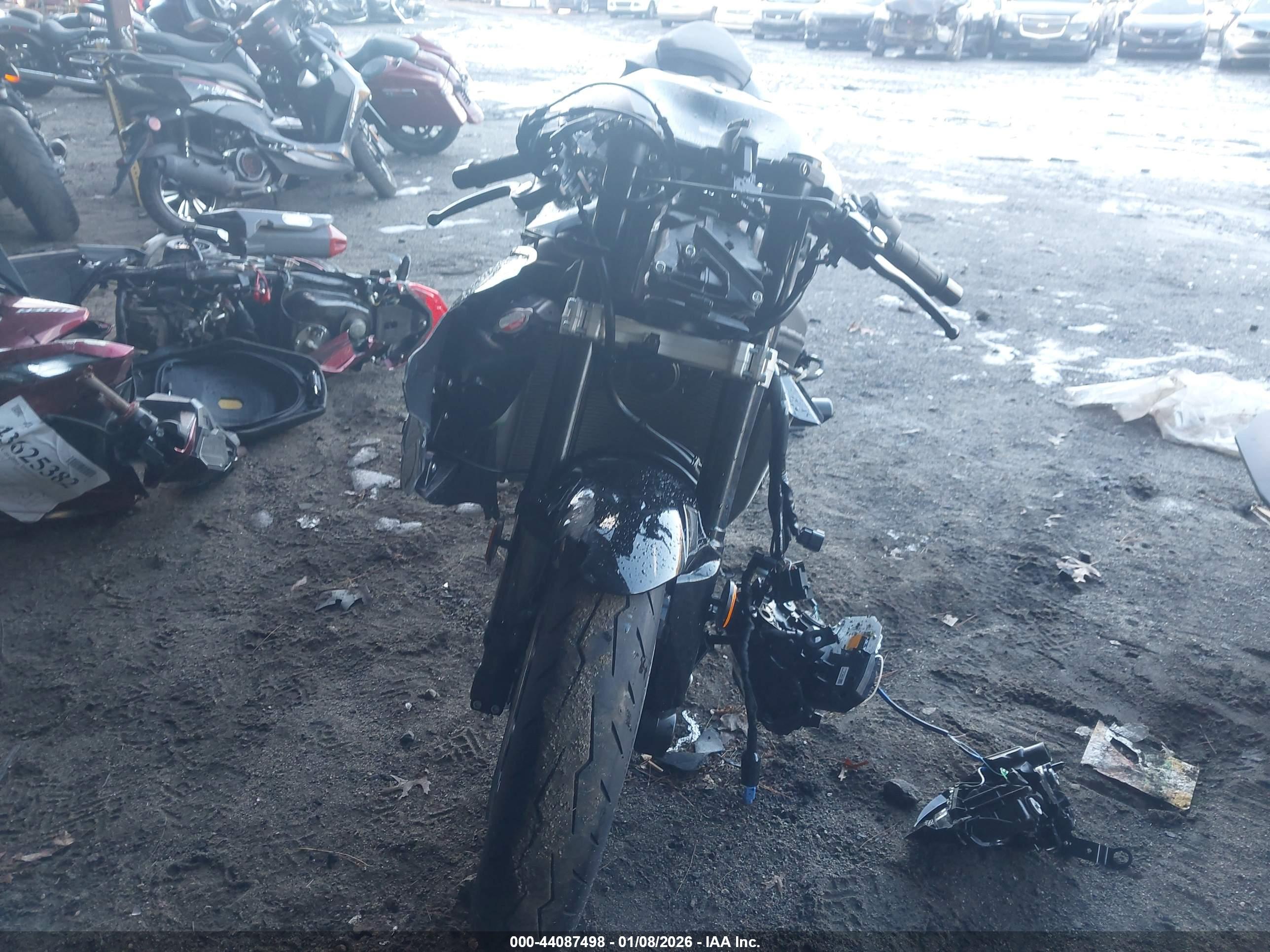 KAWASAKI ZX636 image 5