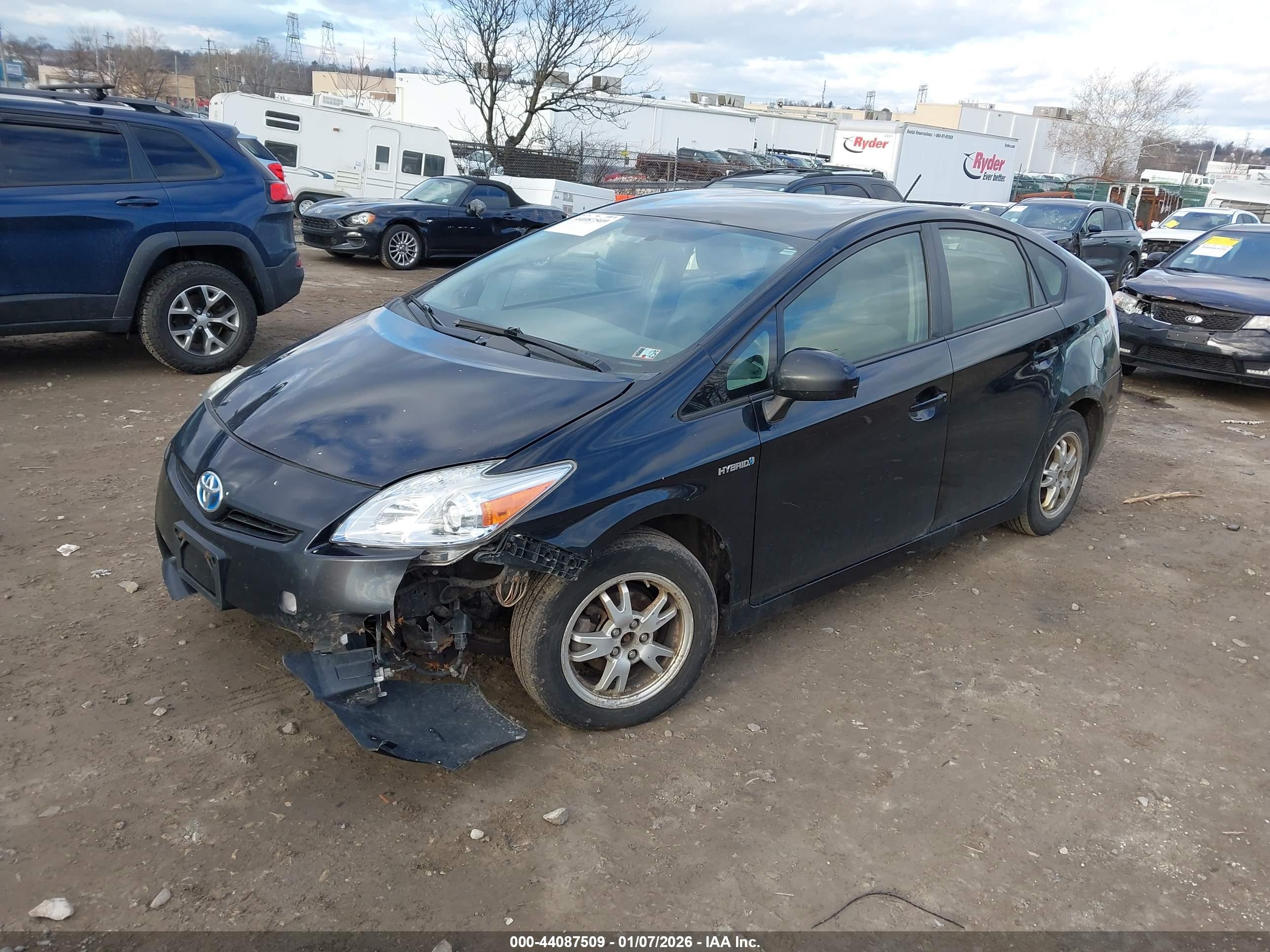 TOYOTA PRIUS image 2