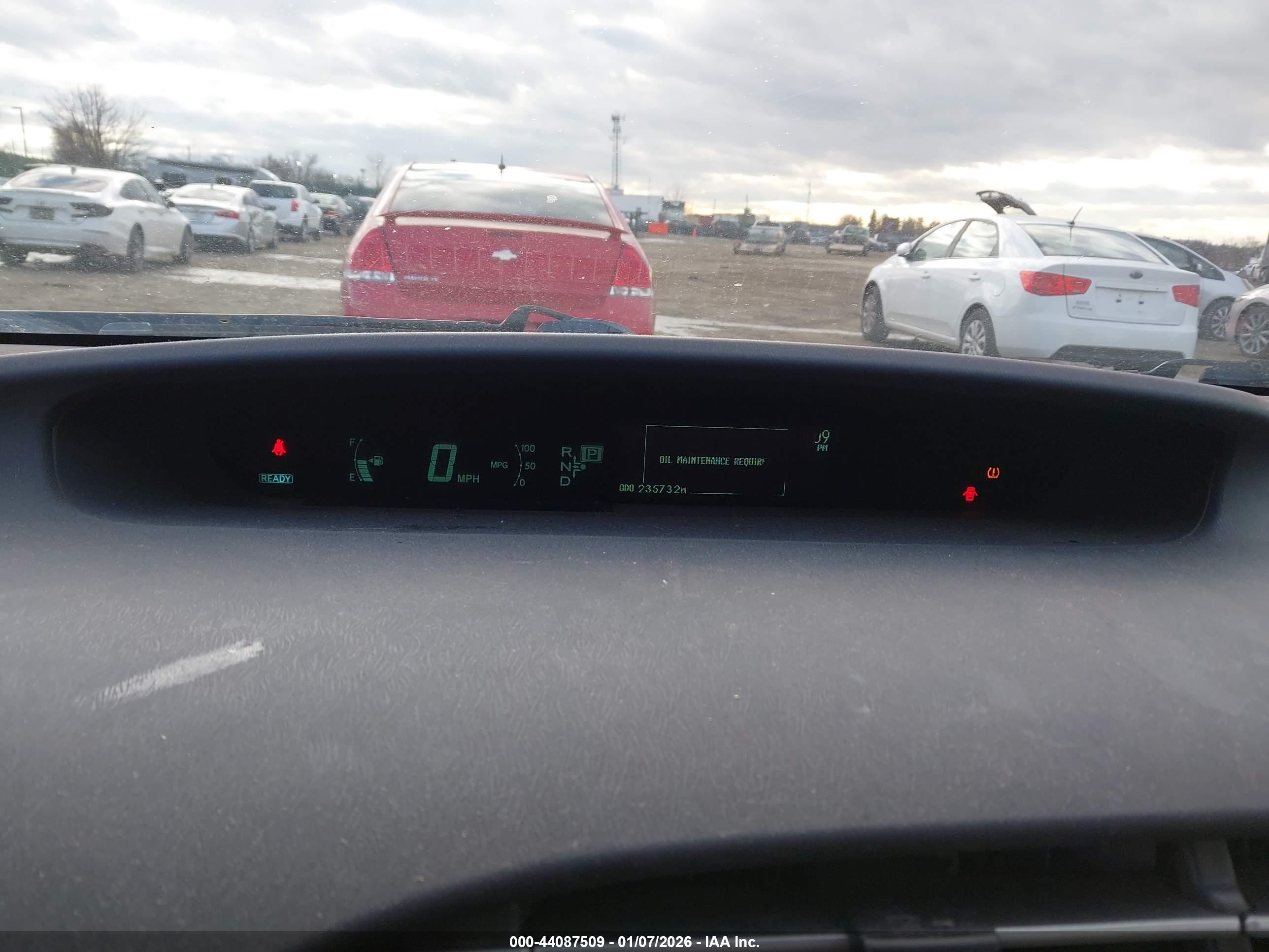 TOYOTA PRIUS image 7