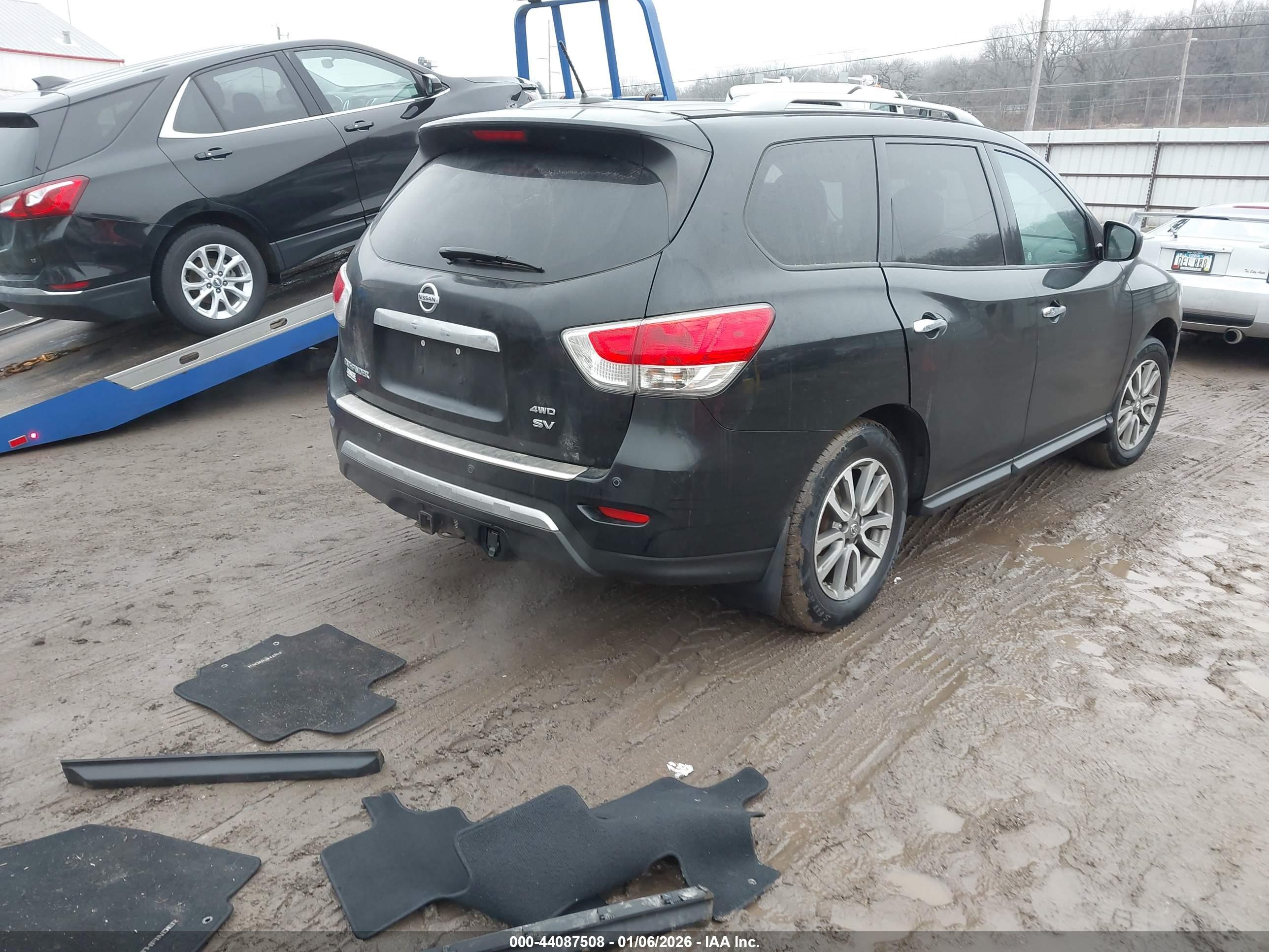 NISSAN PATHFINDER image 4
