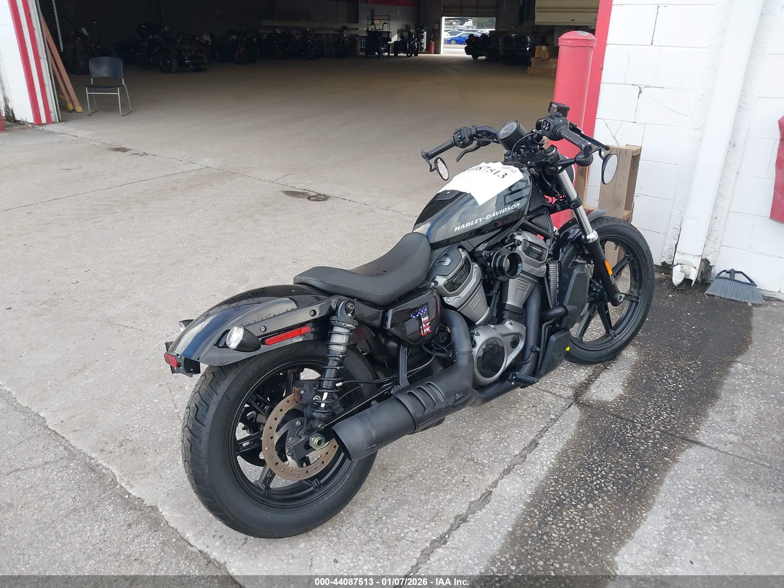 HARLEY-DAVIDSON RH975 image 4