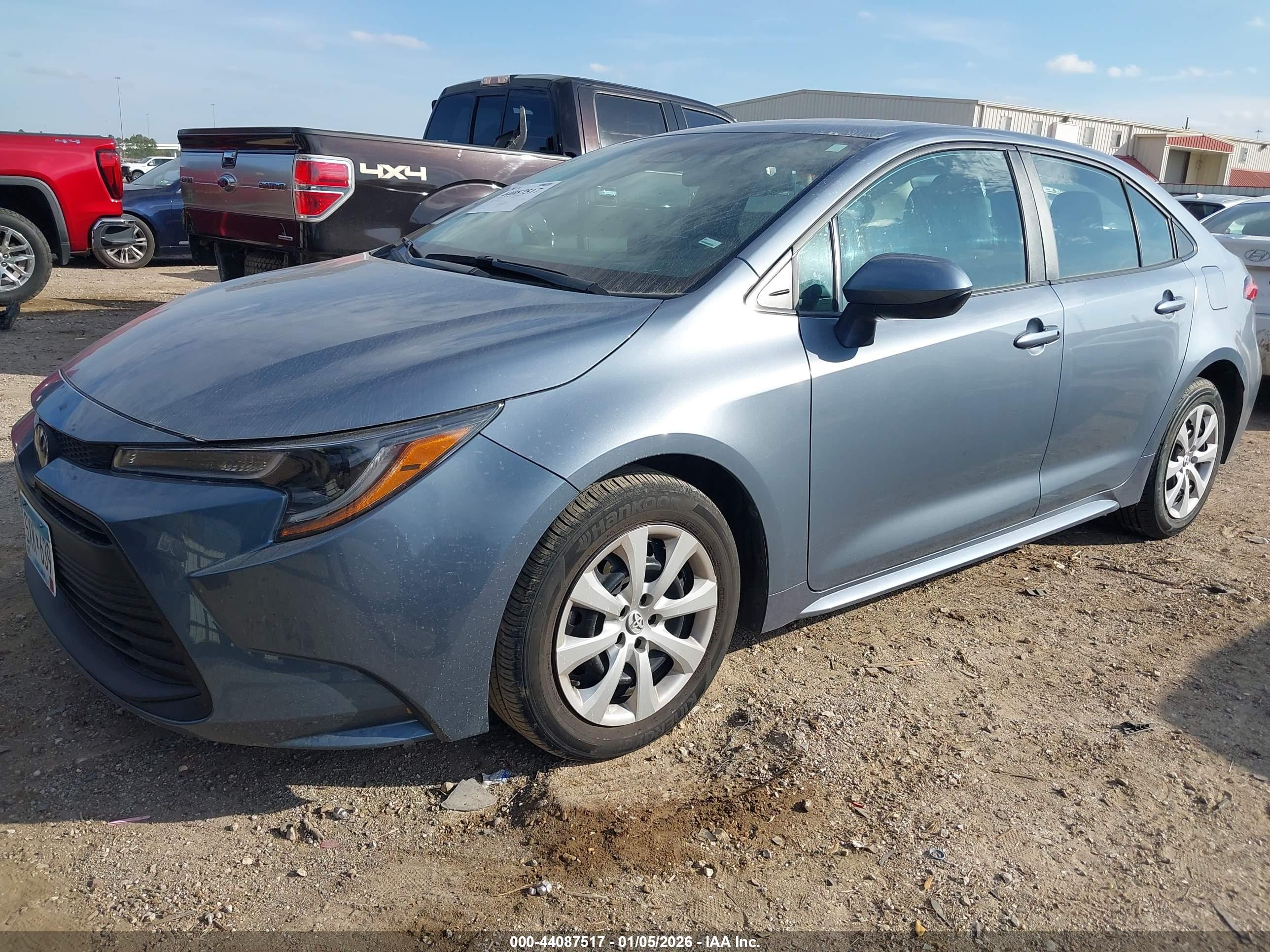 TOYOTA COROLLA image 2