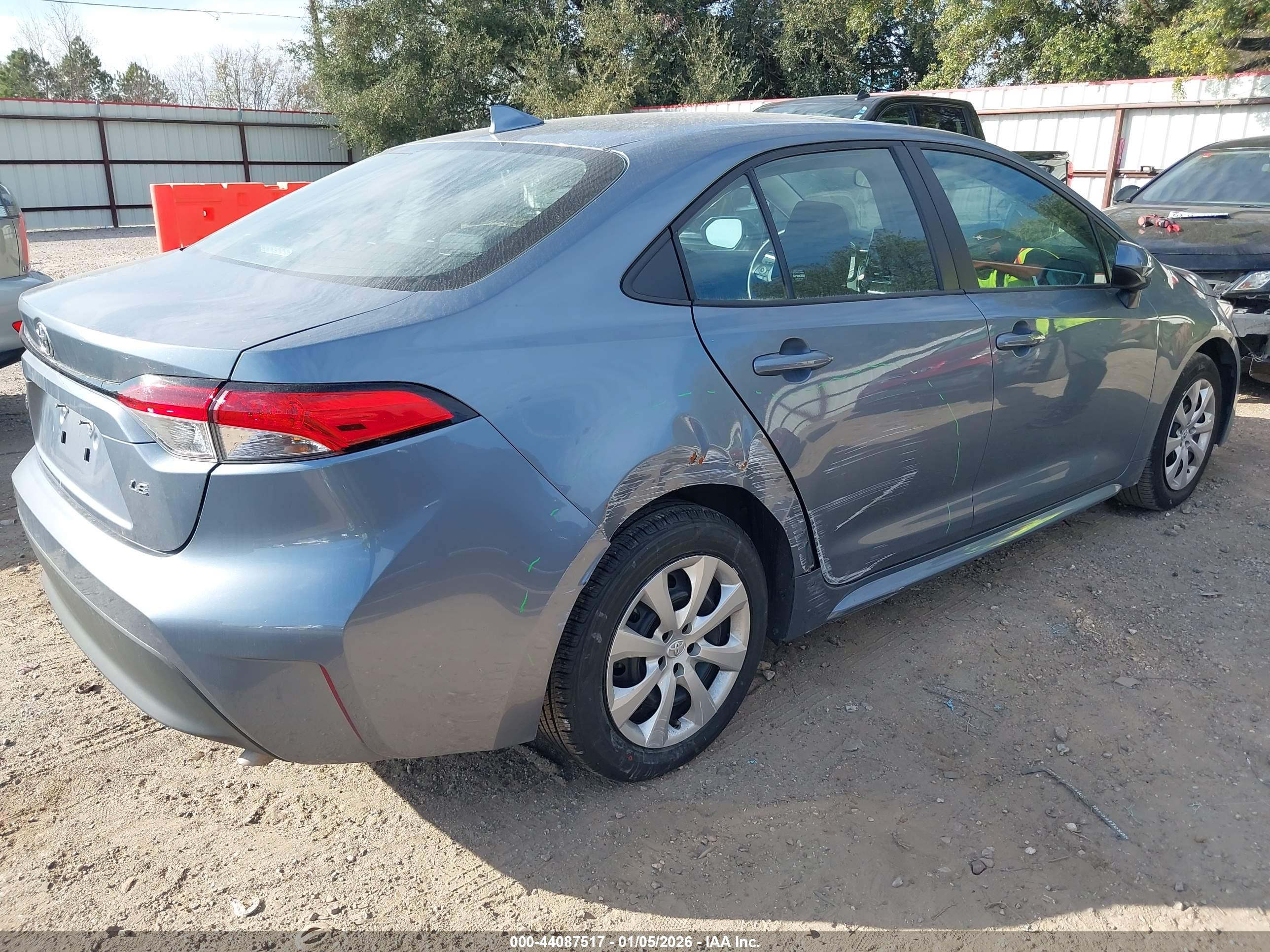 TOYOTA COROLLA image 4