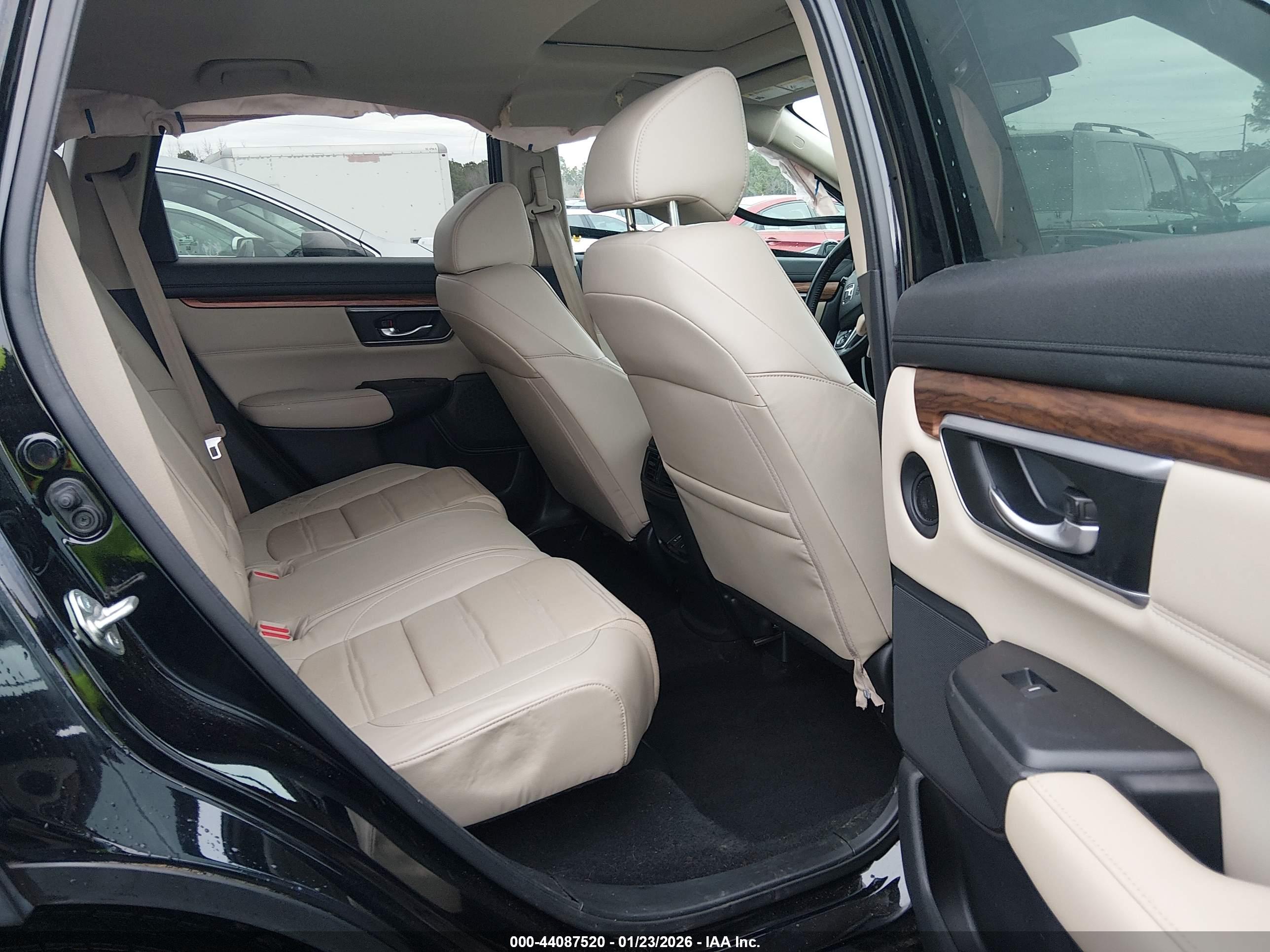 HONDA CR-V image 8