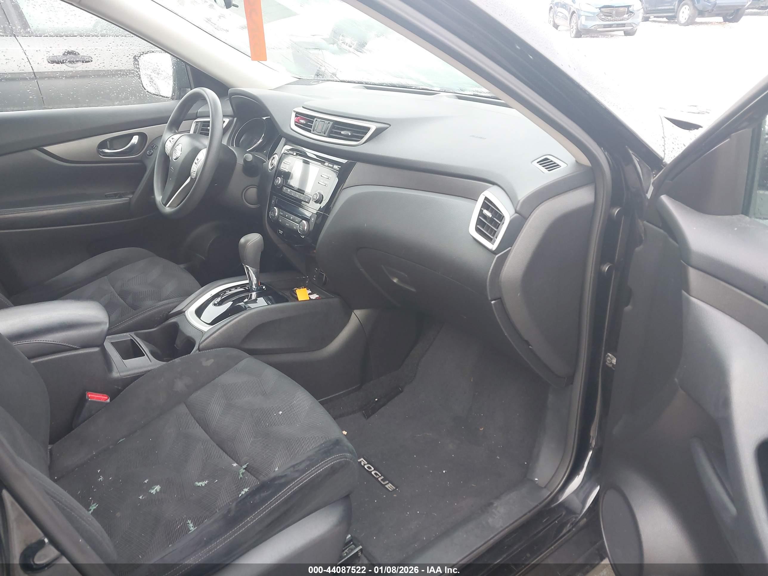 NISSAN ROGUE image 5