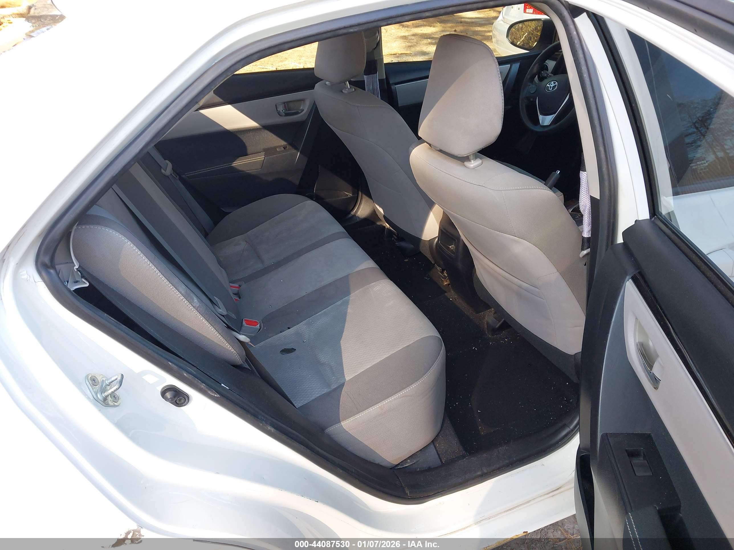 TOYOTA COROLLA image 8