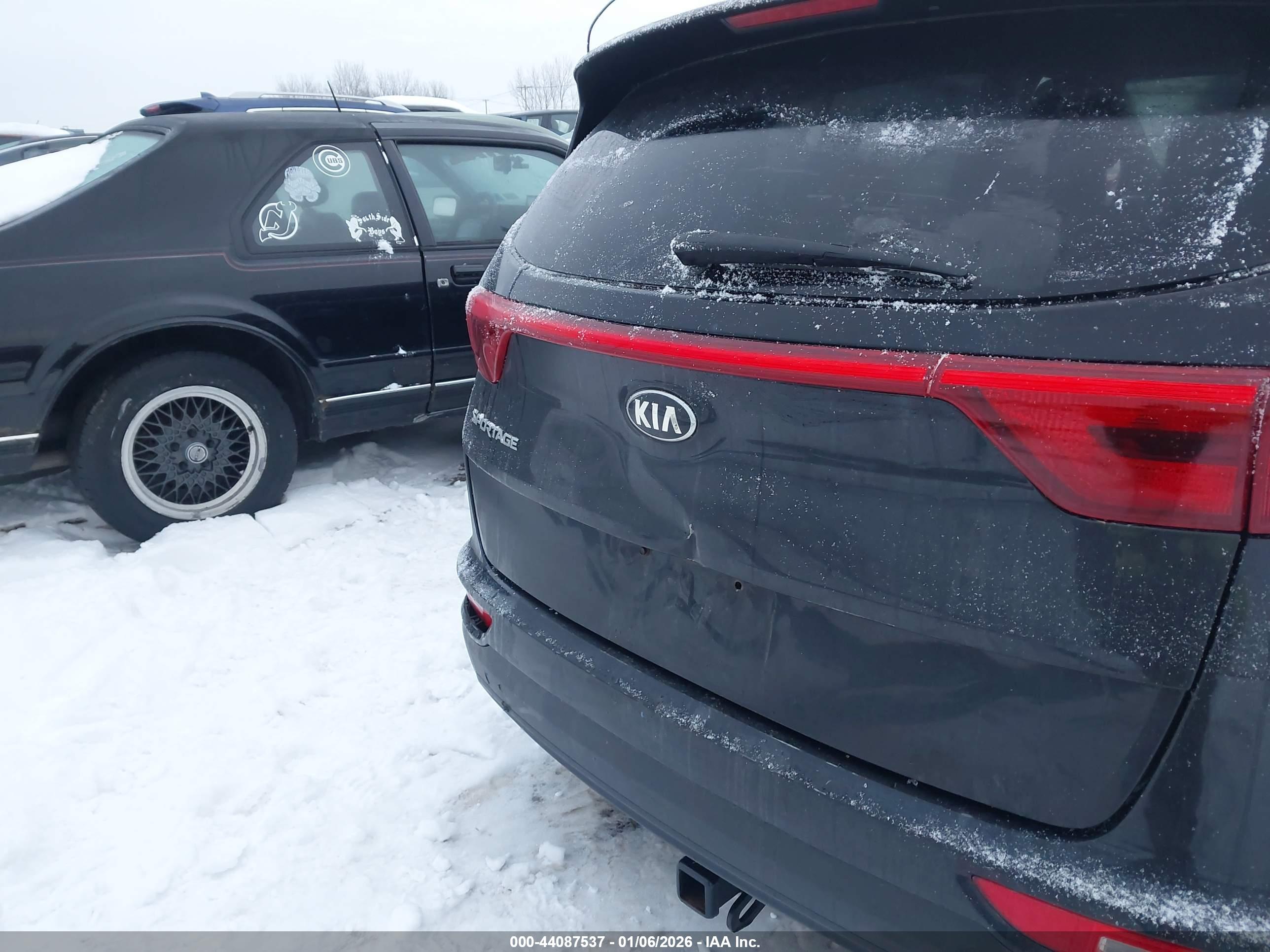 KIA SPORTAGE image 6