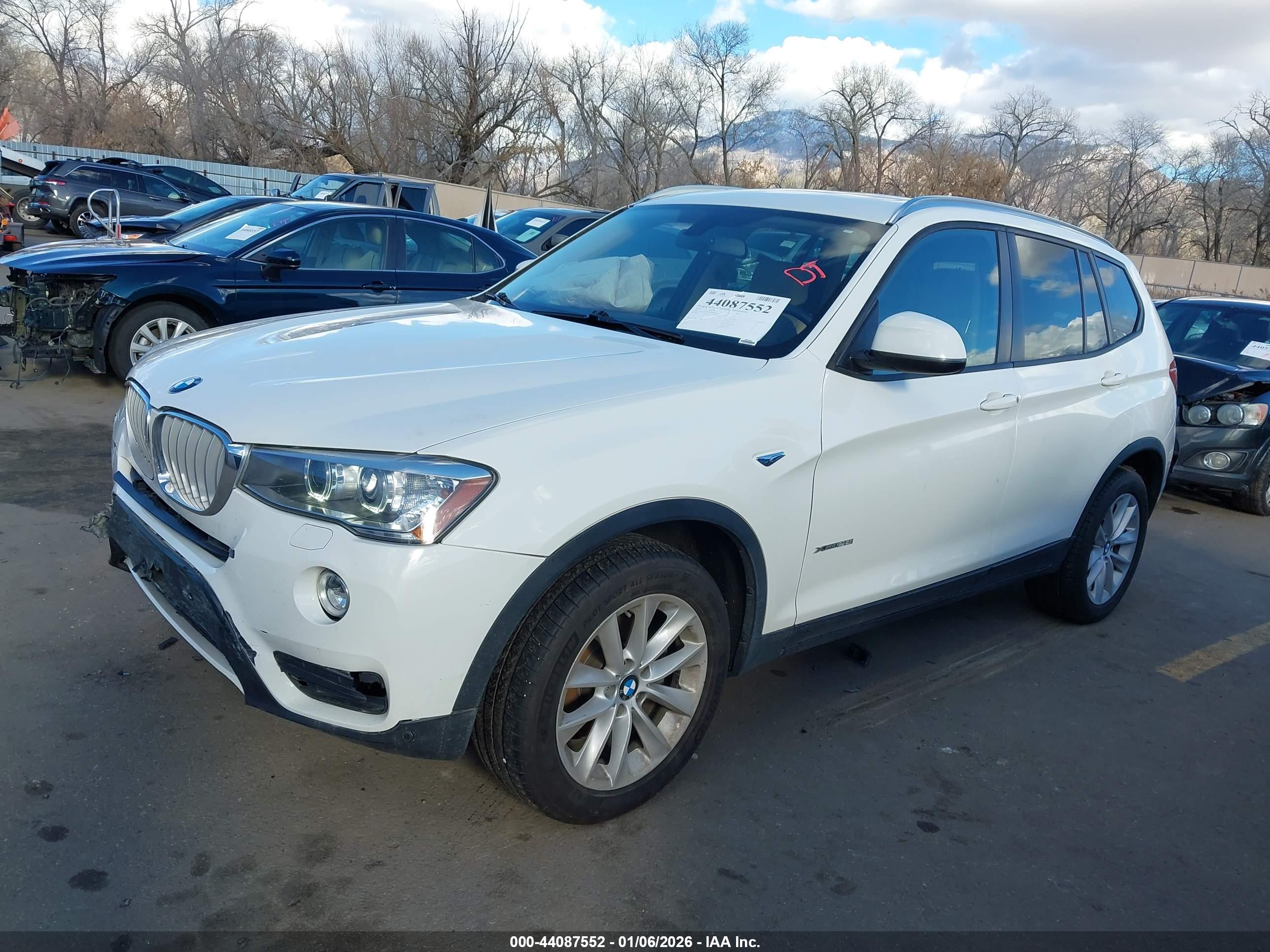BMW X3 image 2