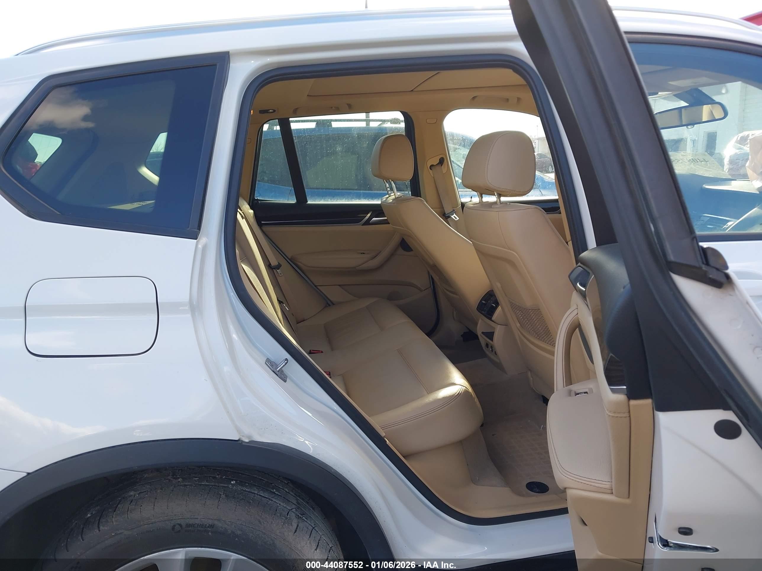 BMW X3 image 8