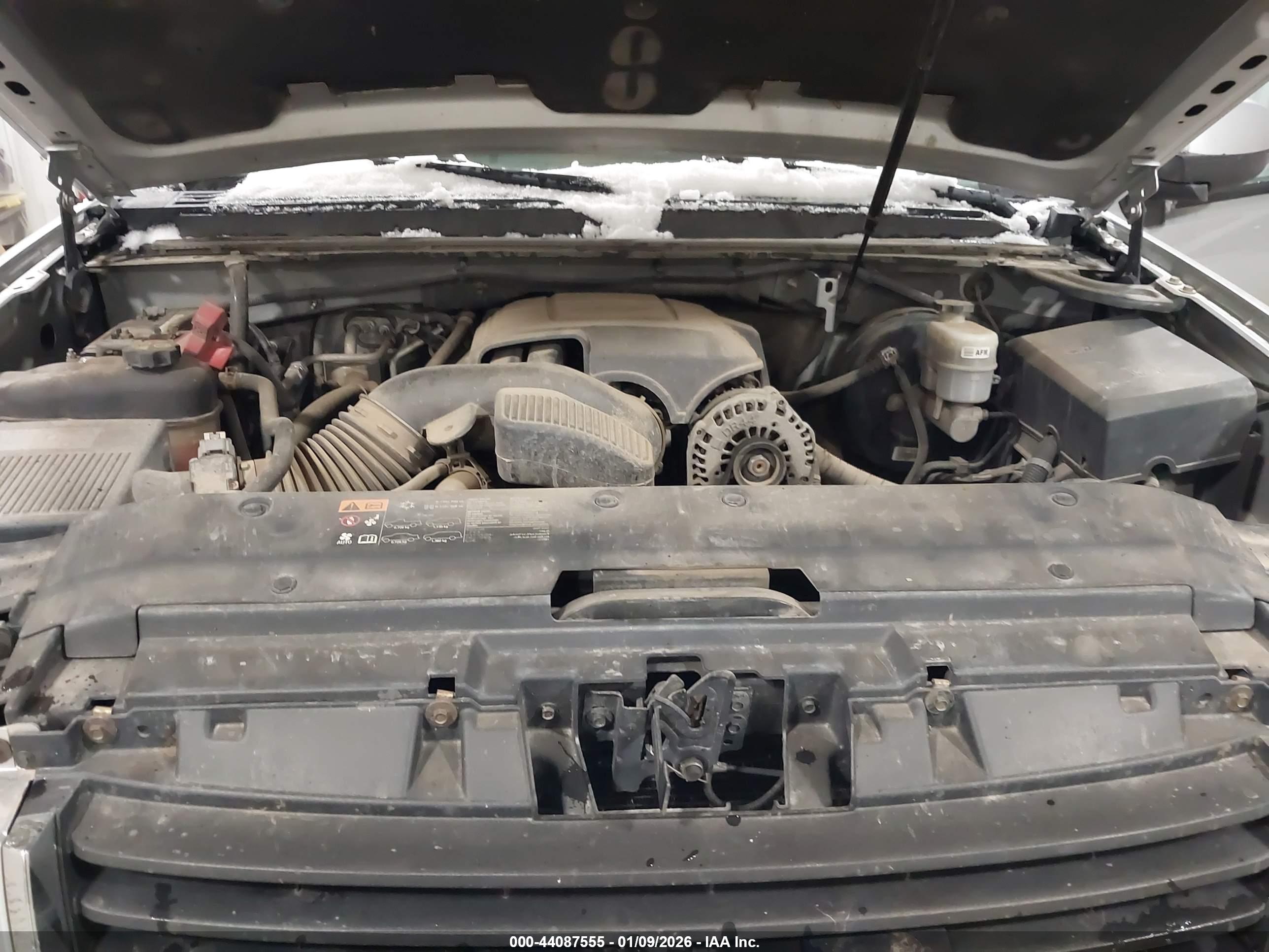 GMC YUKON image 10