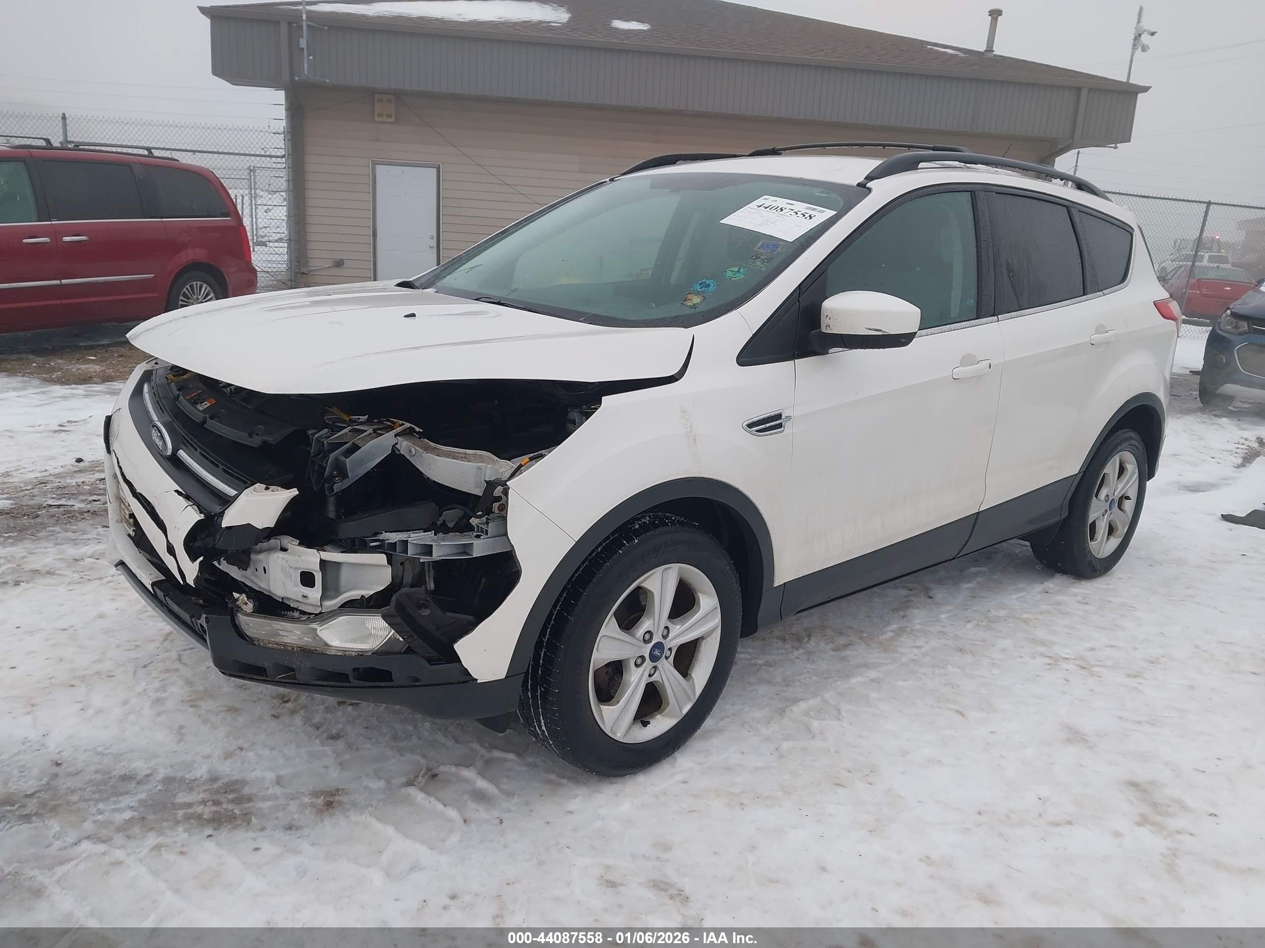 FORD ESCAPE image 2
