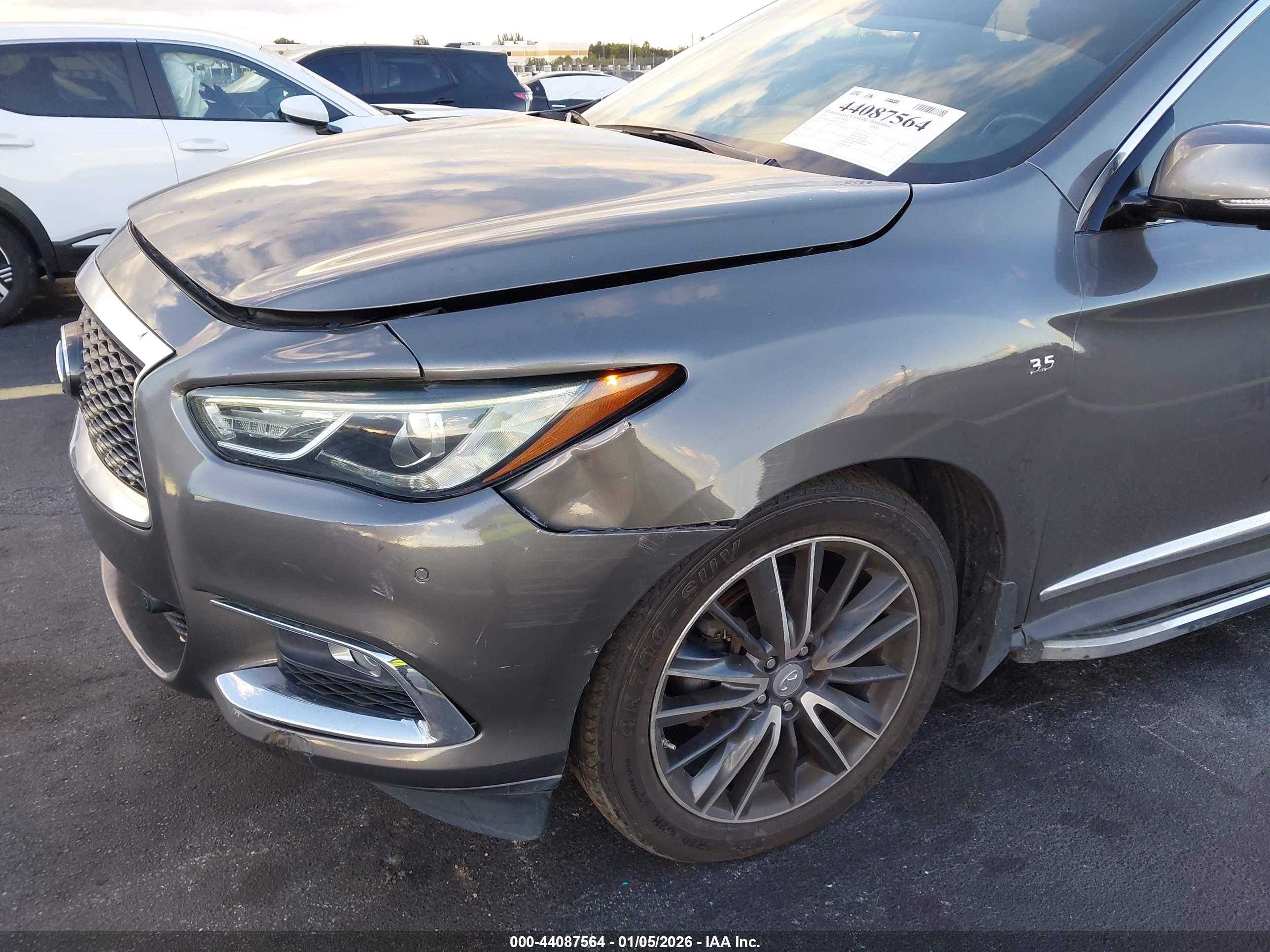 INFINITI QX60 image 6