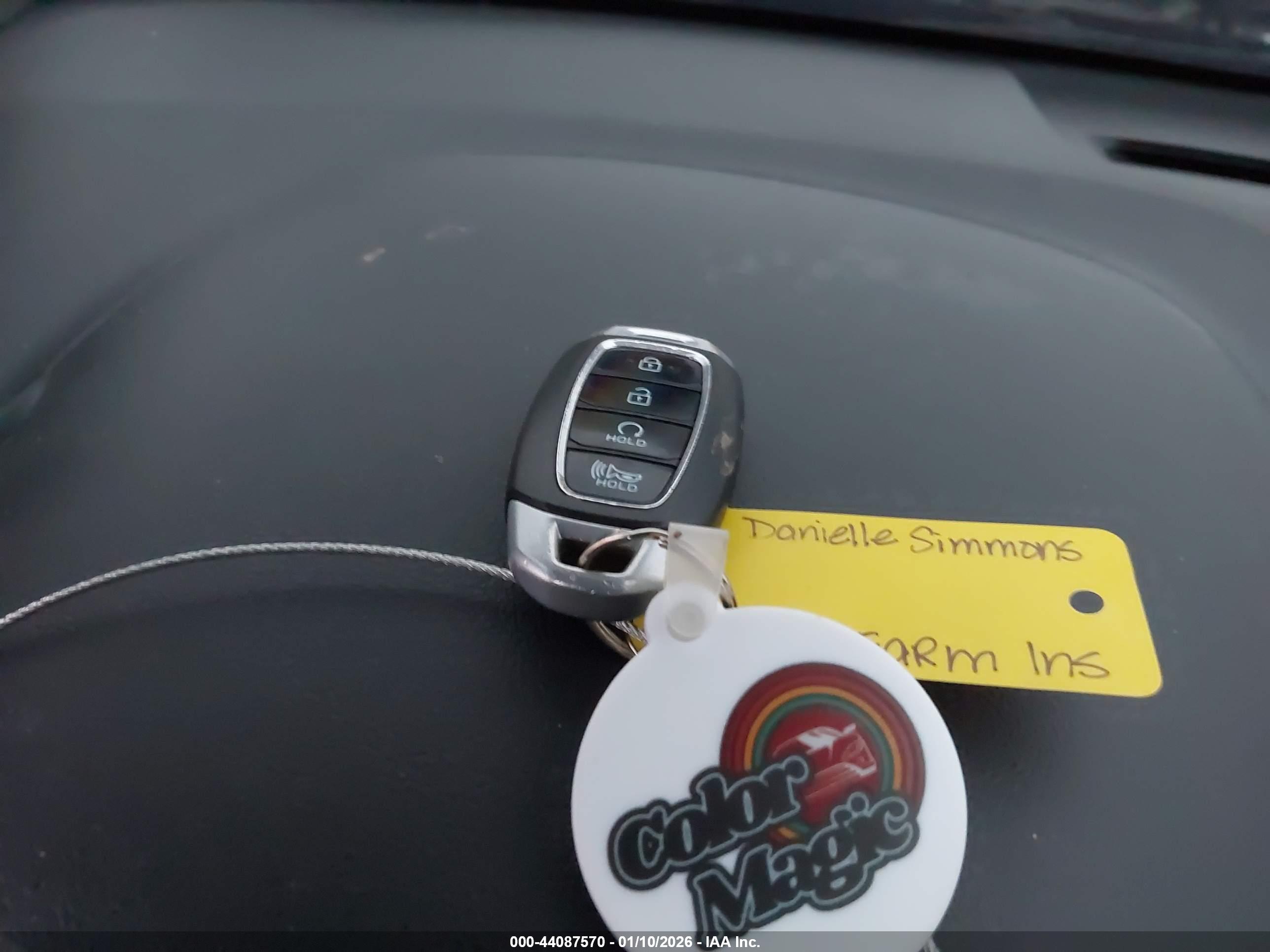 HYUNDAI KONA image 11