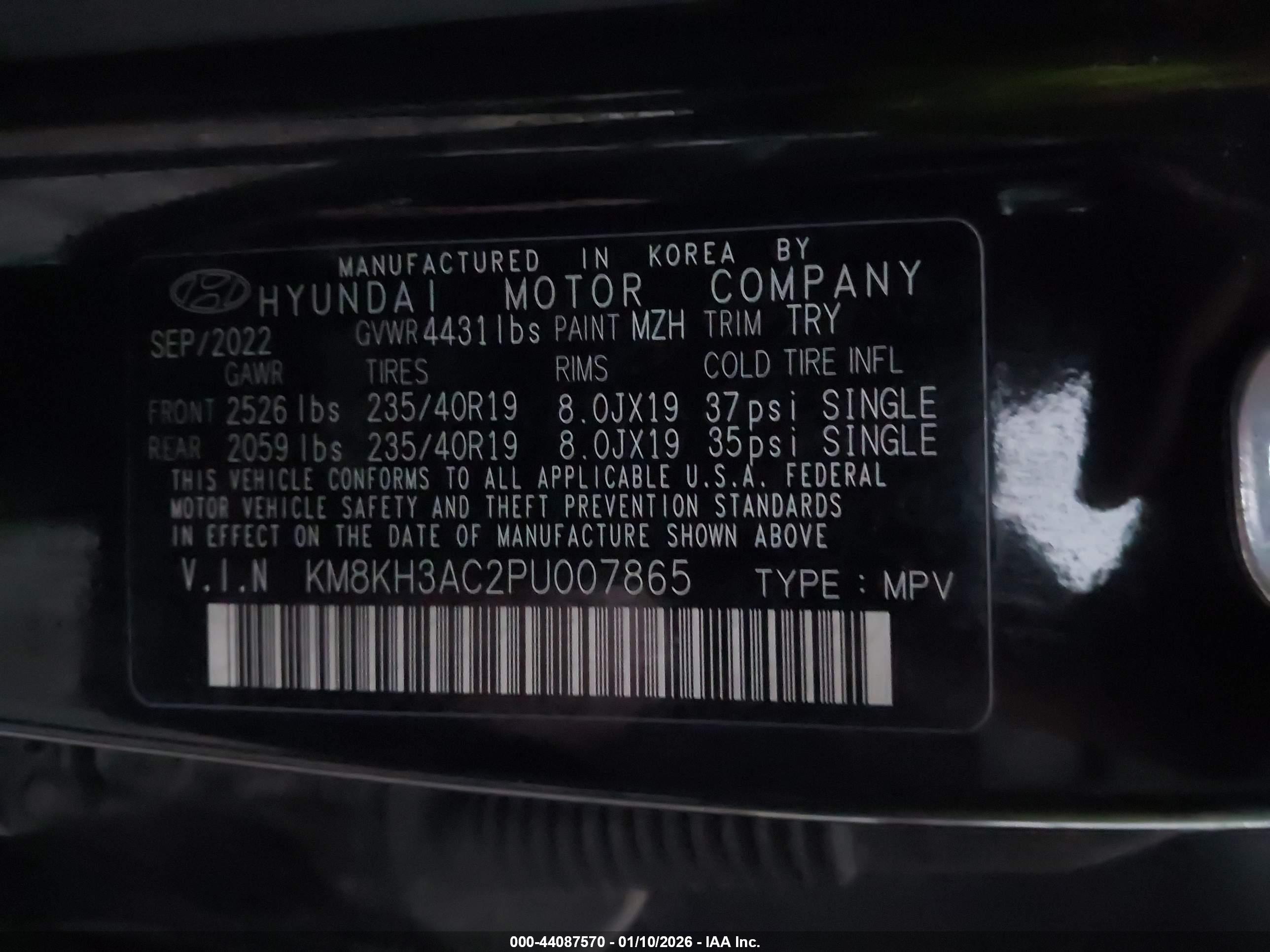 HYUNDAI KONA image 9