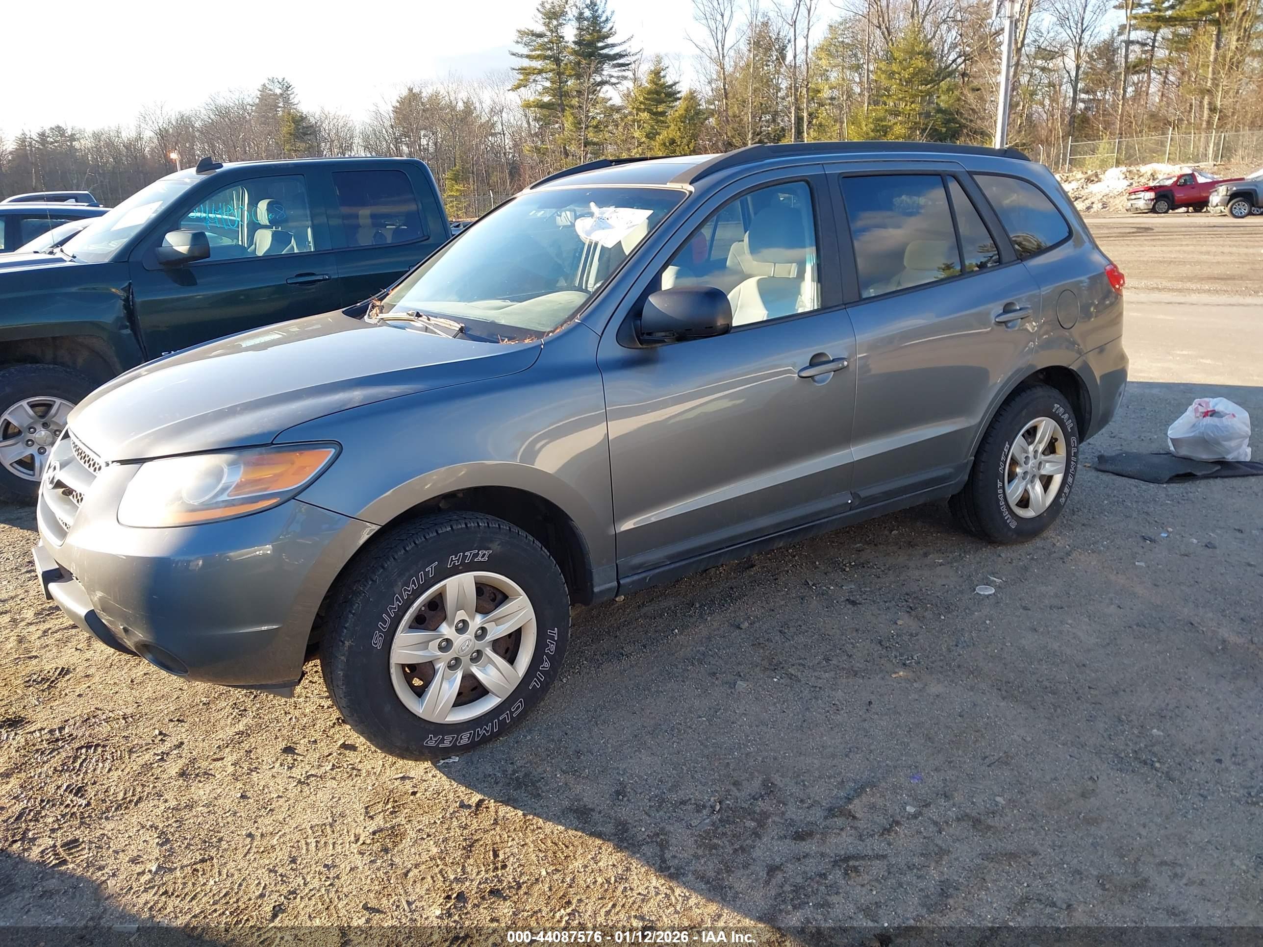 HYUNDAI SANTA image 2