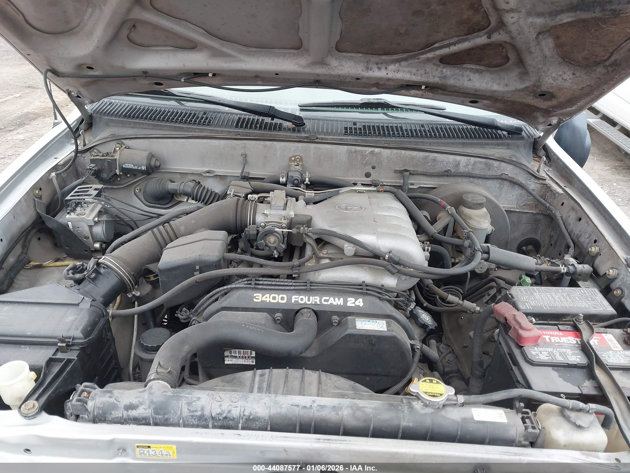 TOYOTA TACOMA image 10