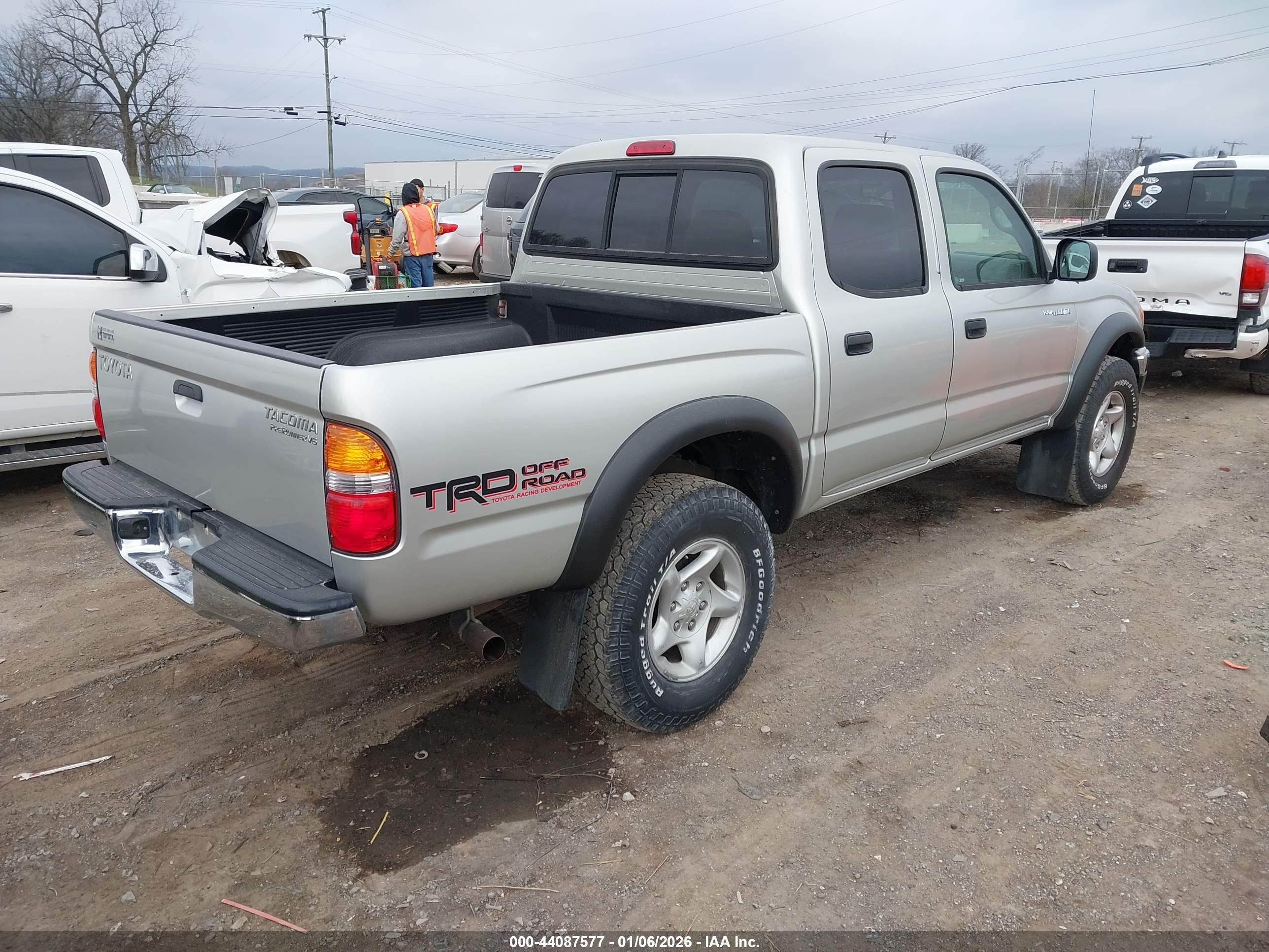 TOYOTA TACOMA image 4