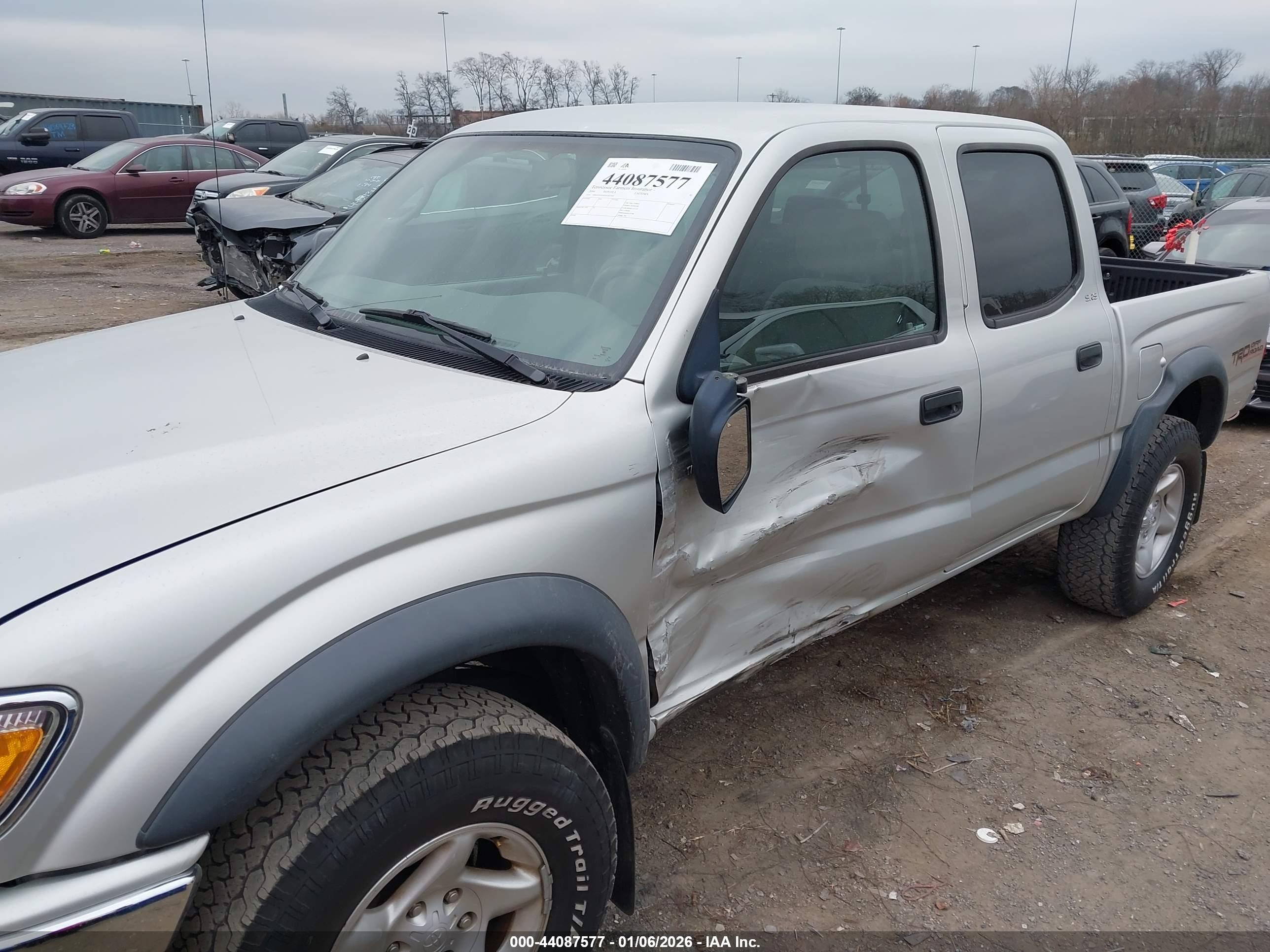 TOYOTA TACOMA image 6