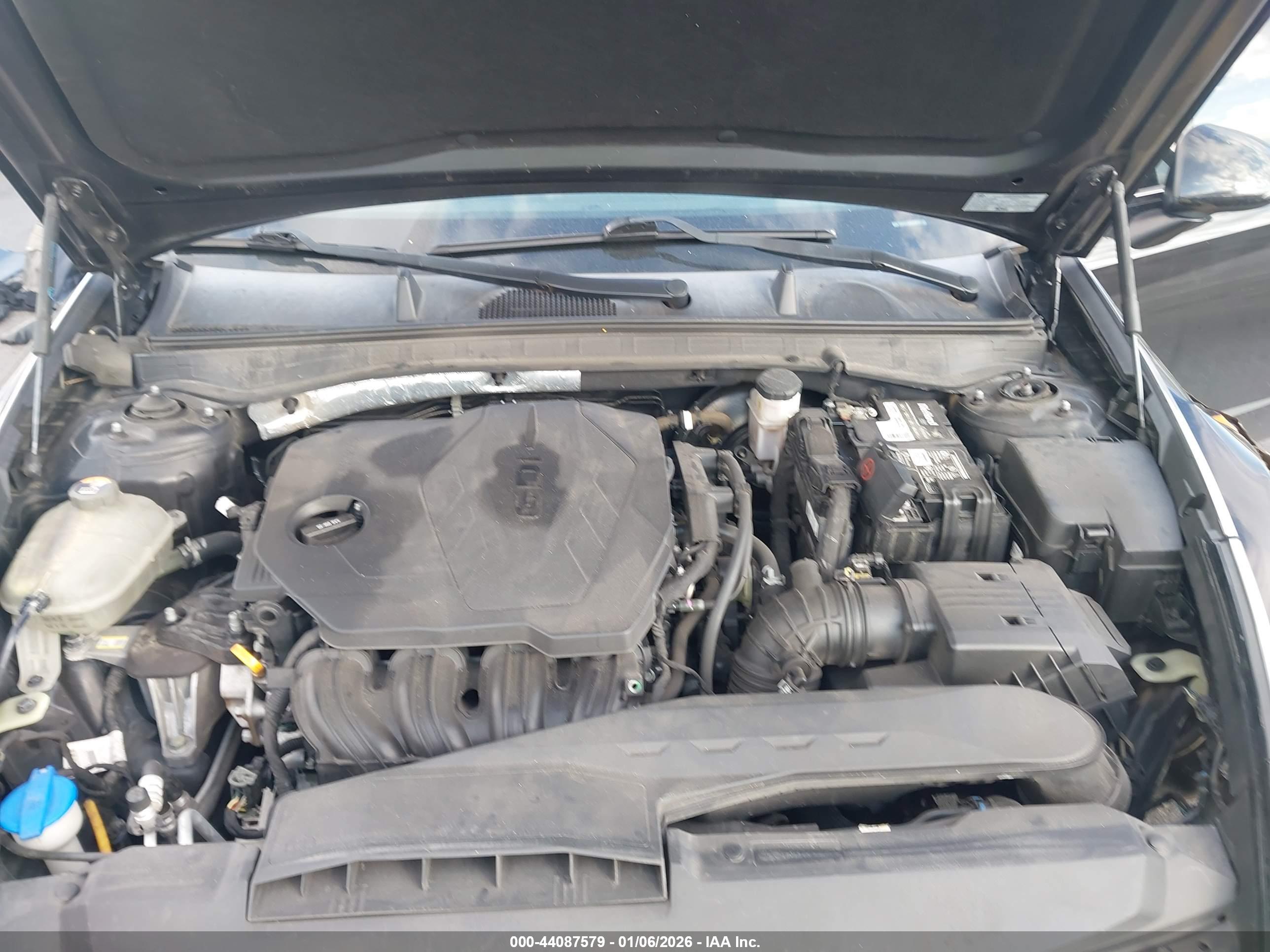 HYUNDAI SONATA image 10