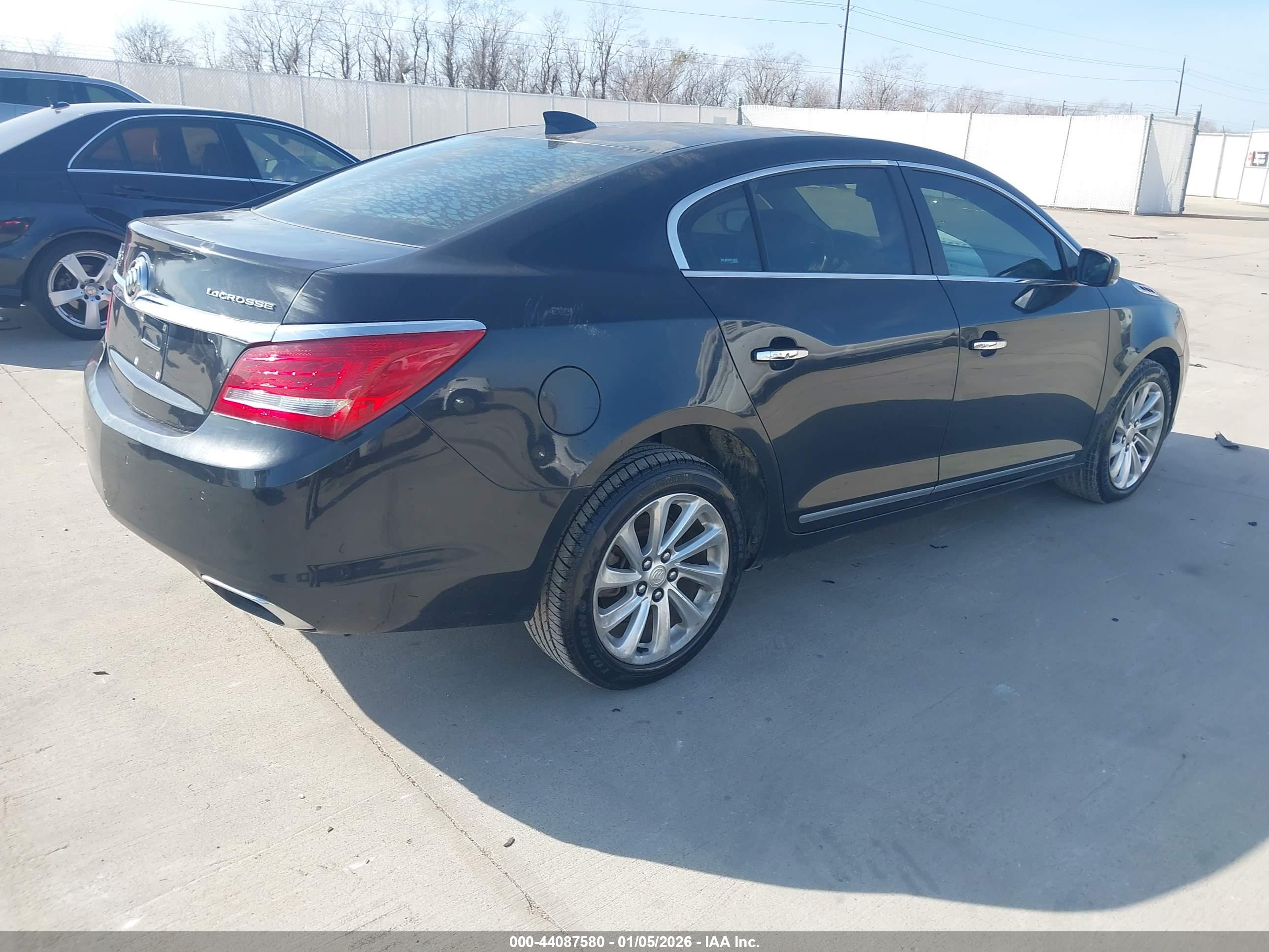 BUICK LACROSSE image 4