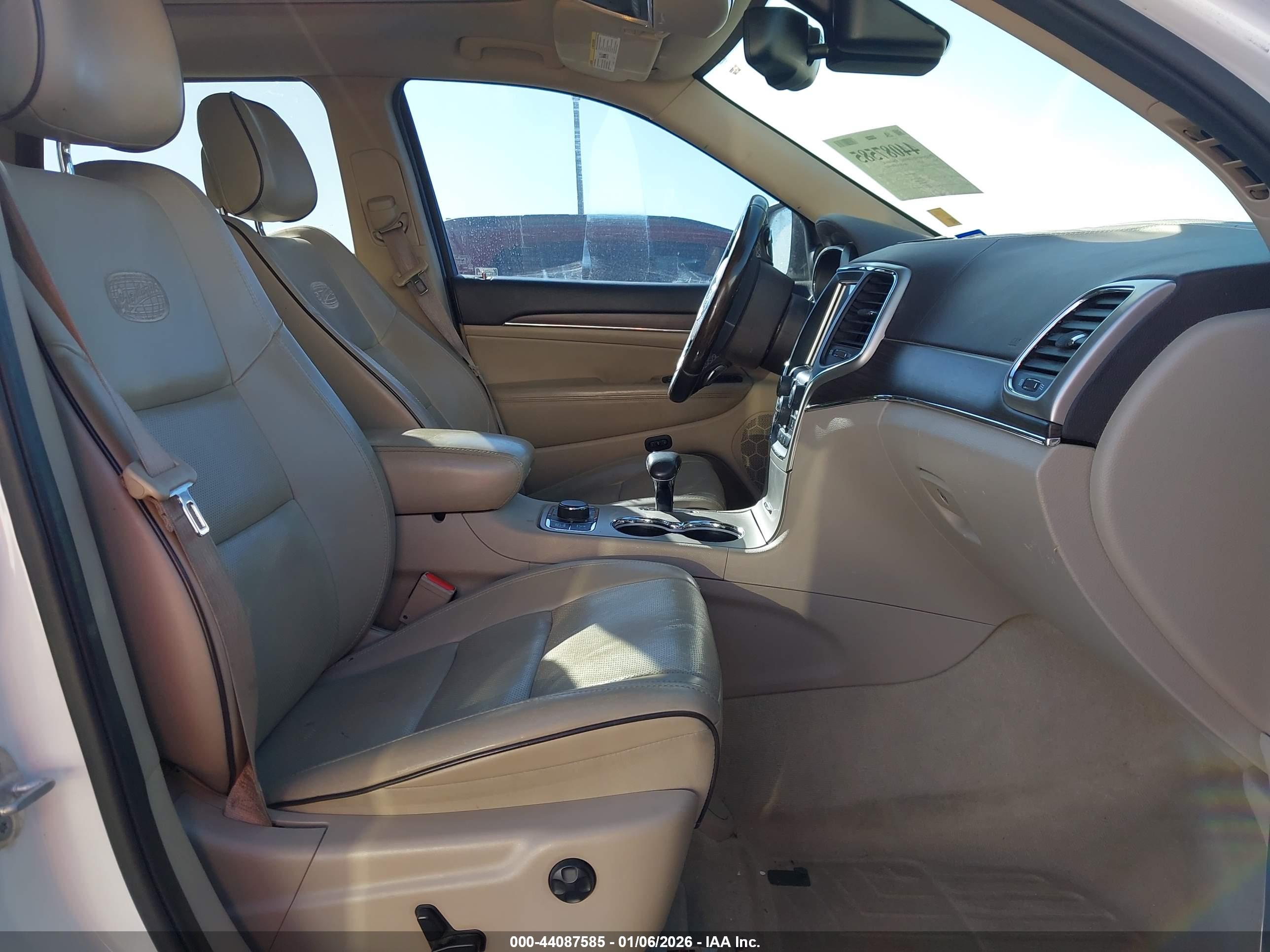 JEEP GRAND image 5