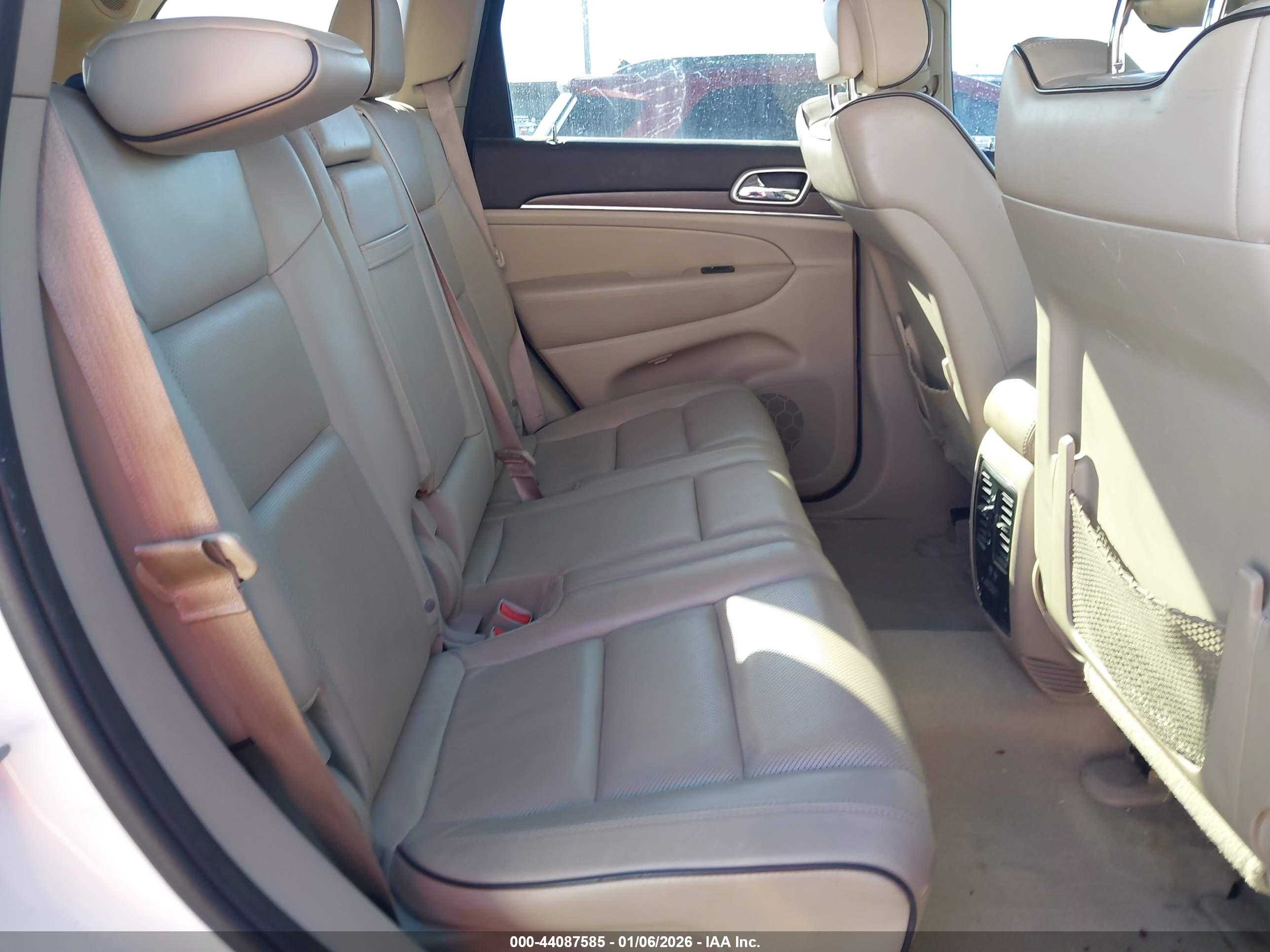 JEEP GRAND image 8
