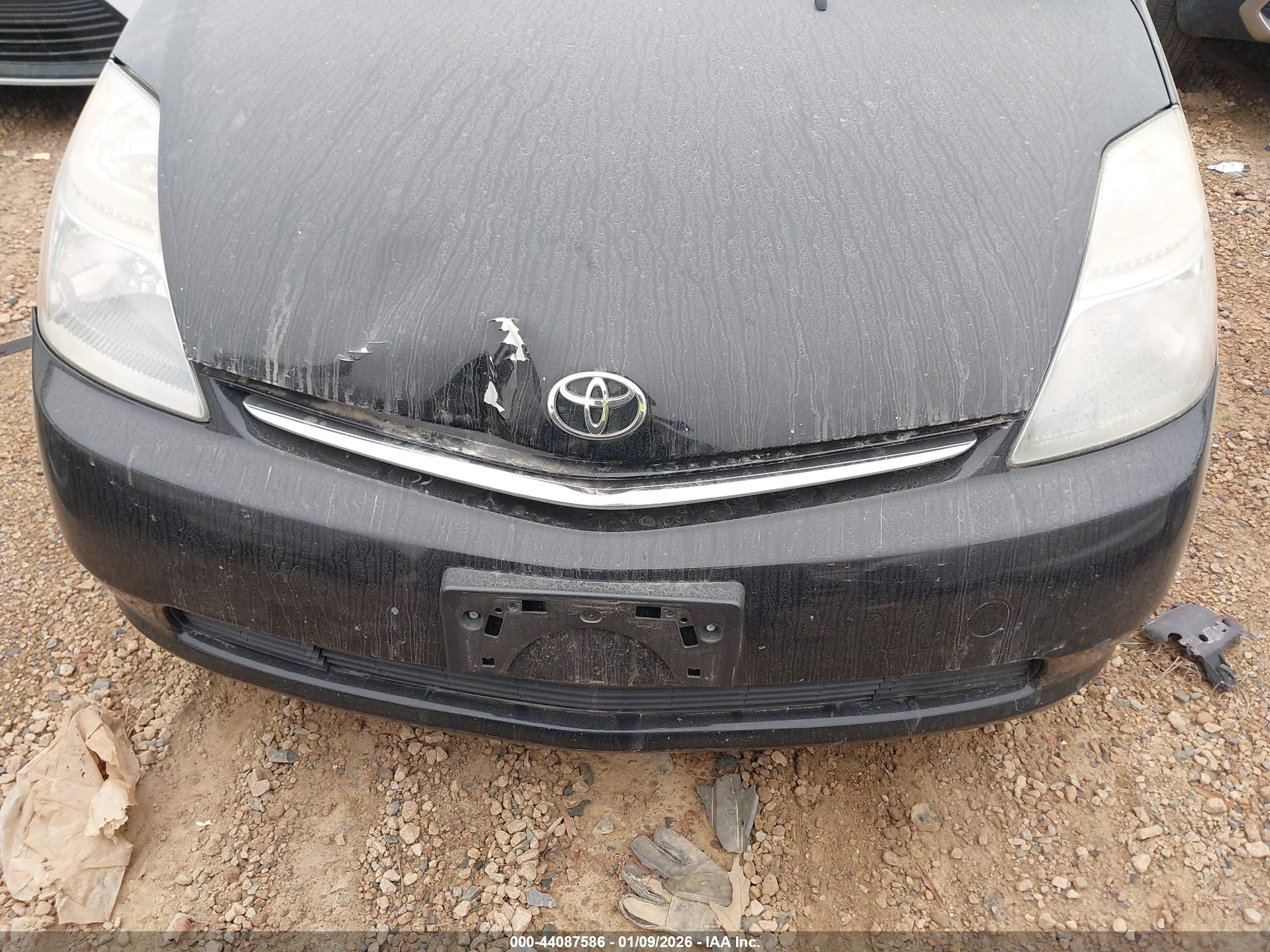 TOYOTA PRIUS image 6