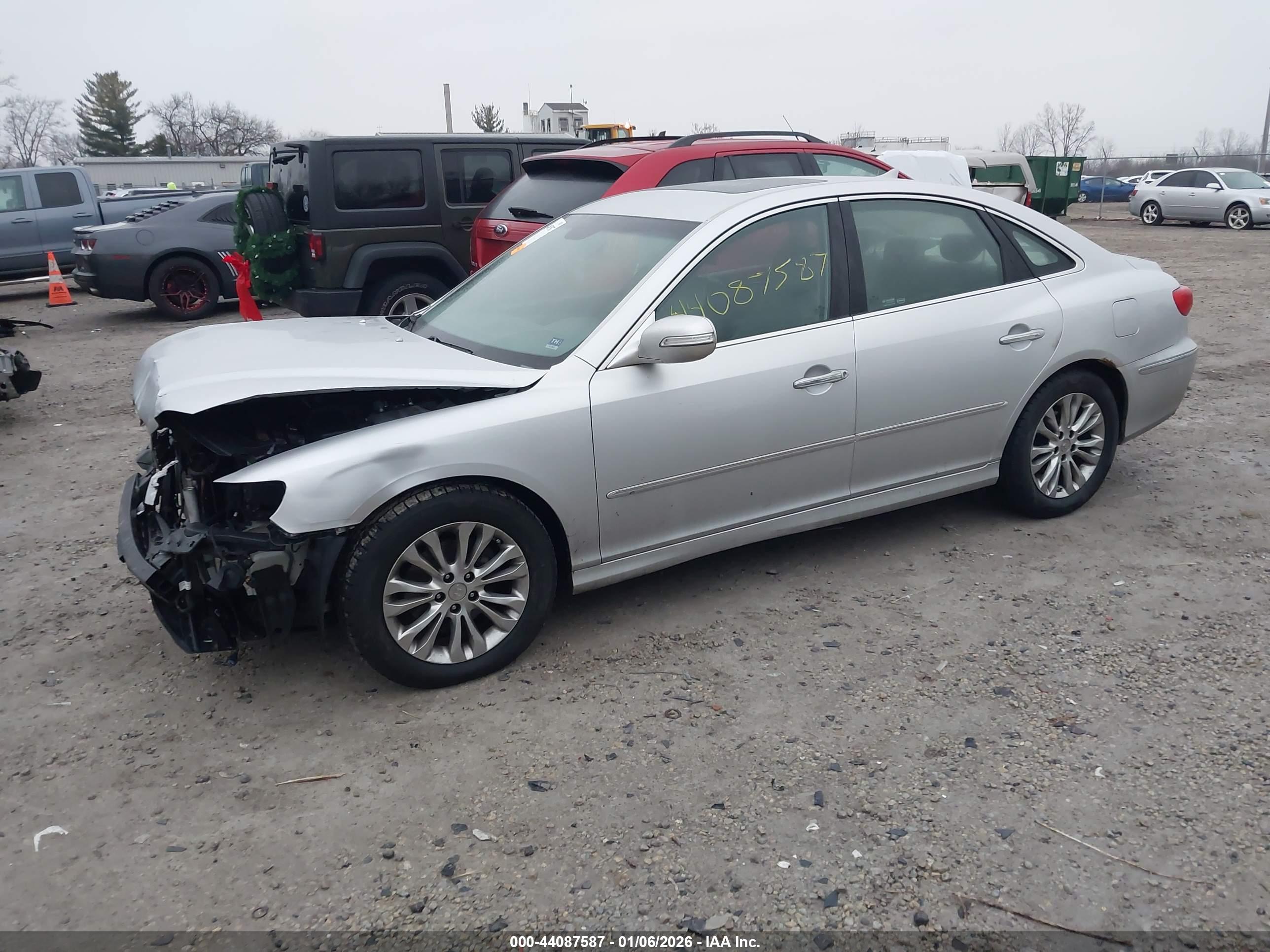 HYUNDAI AZERA image 2