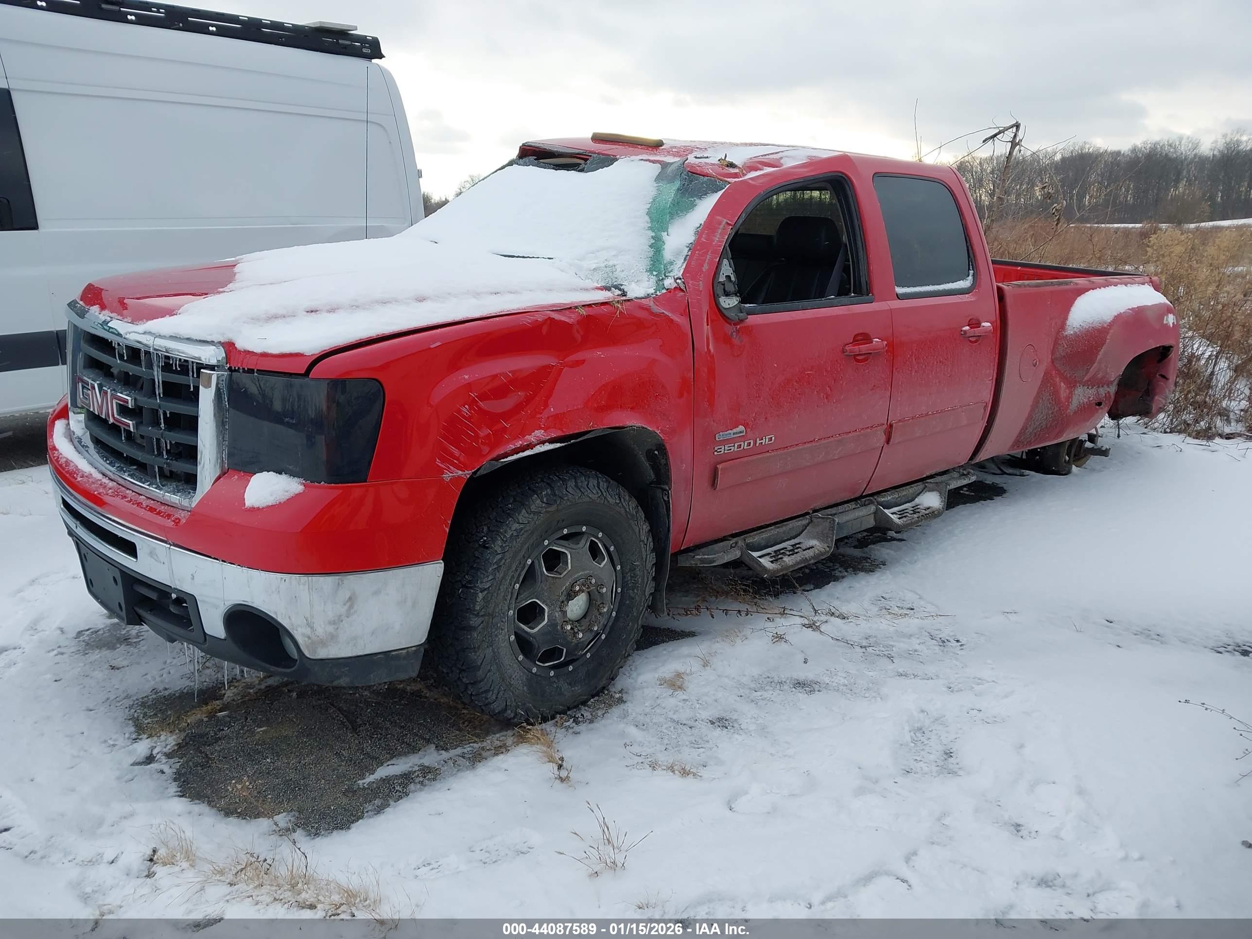 GMC SIERRA image 2