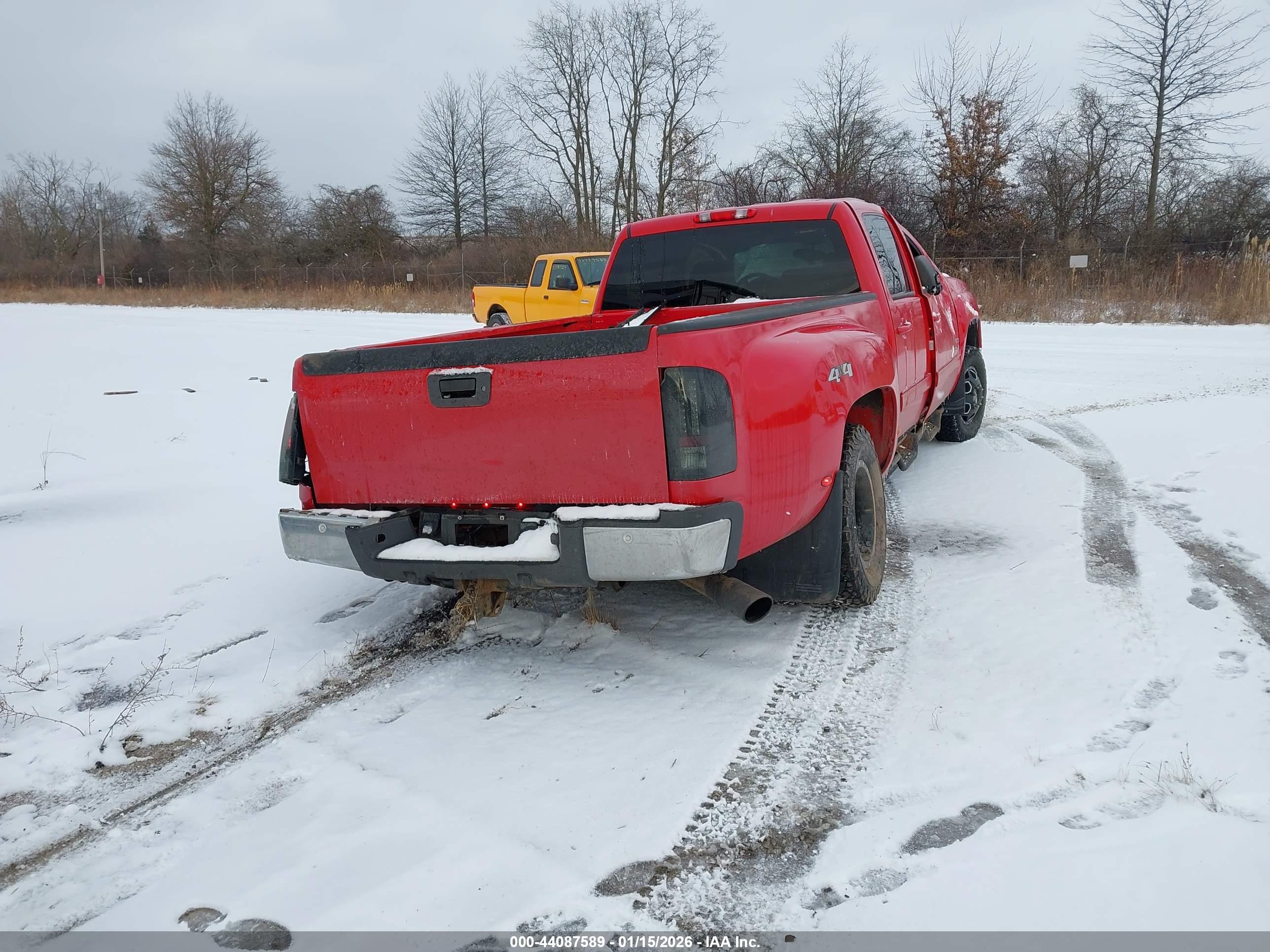 GMC SIERRA image 4