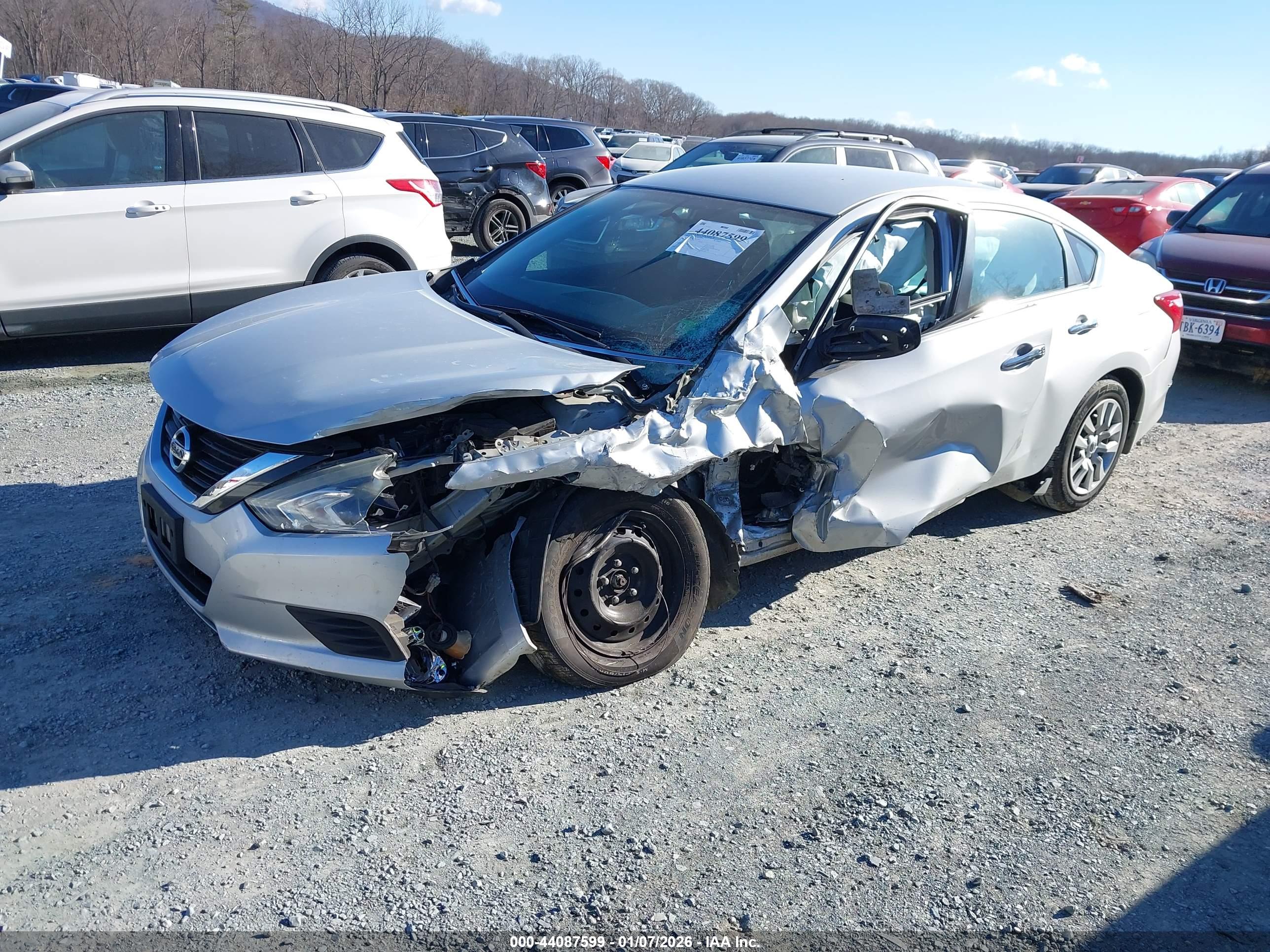 NISSAN ALTIMA image 2